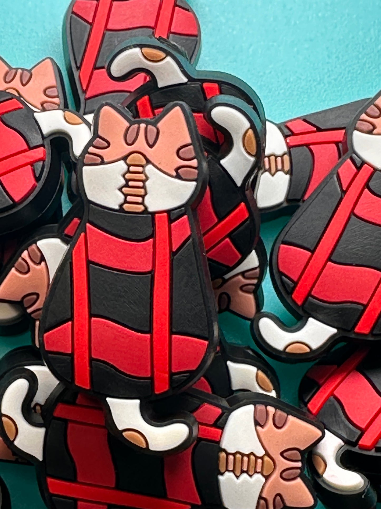 Cat in sweater silicone focal bead