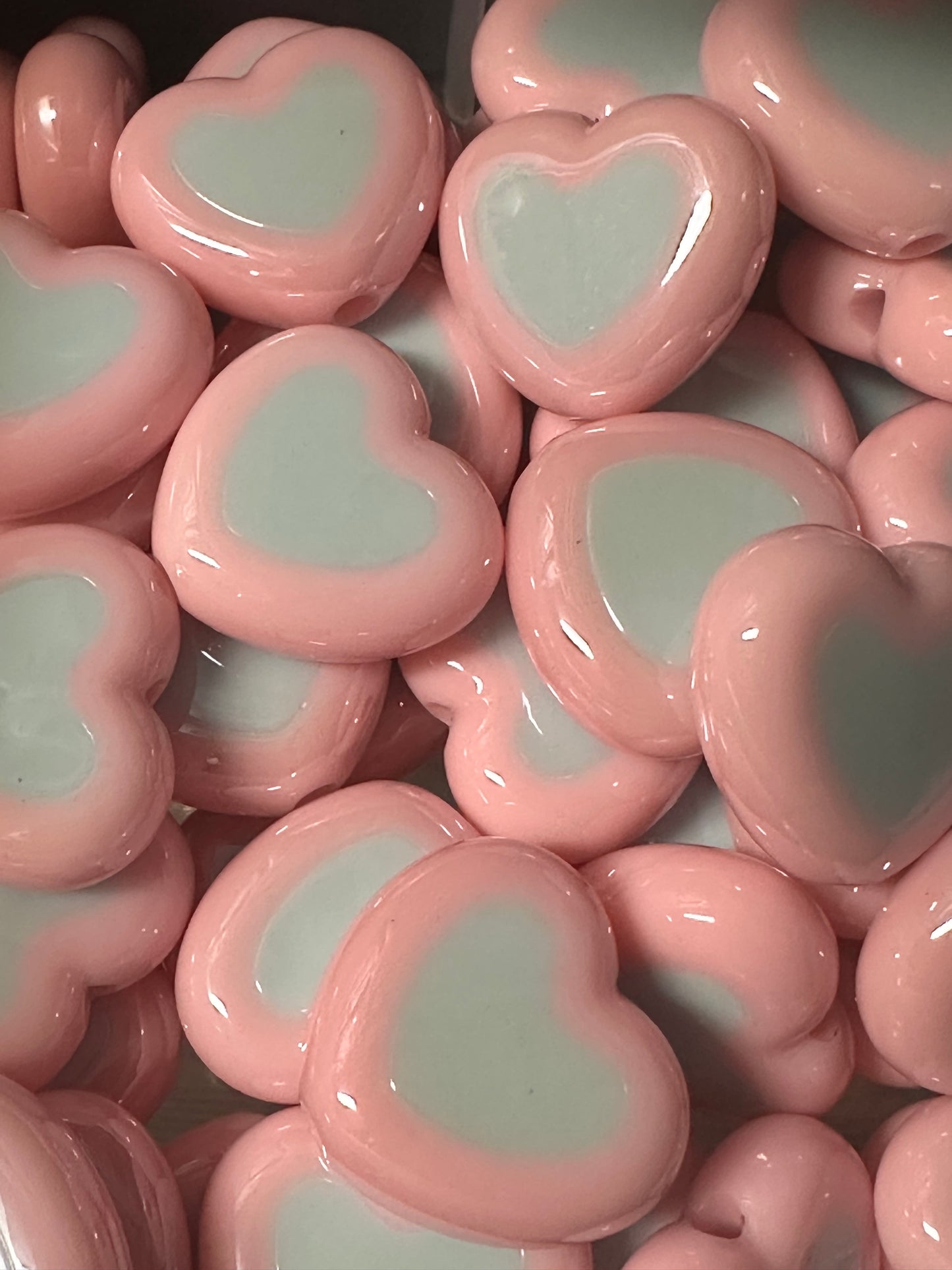 Five (5) acrylic heart shaped design beads included/ jewelry Bead/ beadable pen beads/ keychain bead/ DIY/ perfect to decorate and DIY