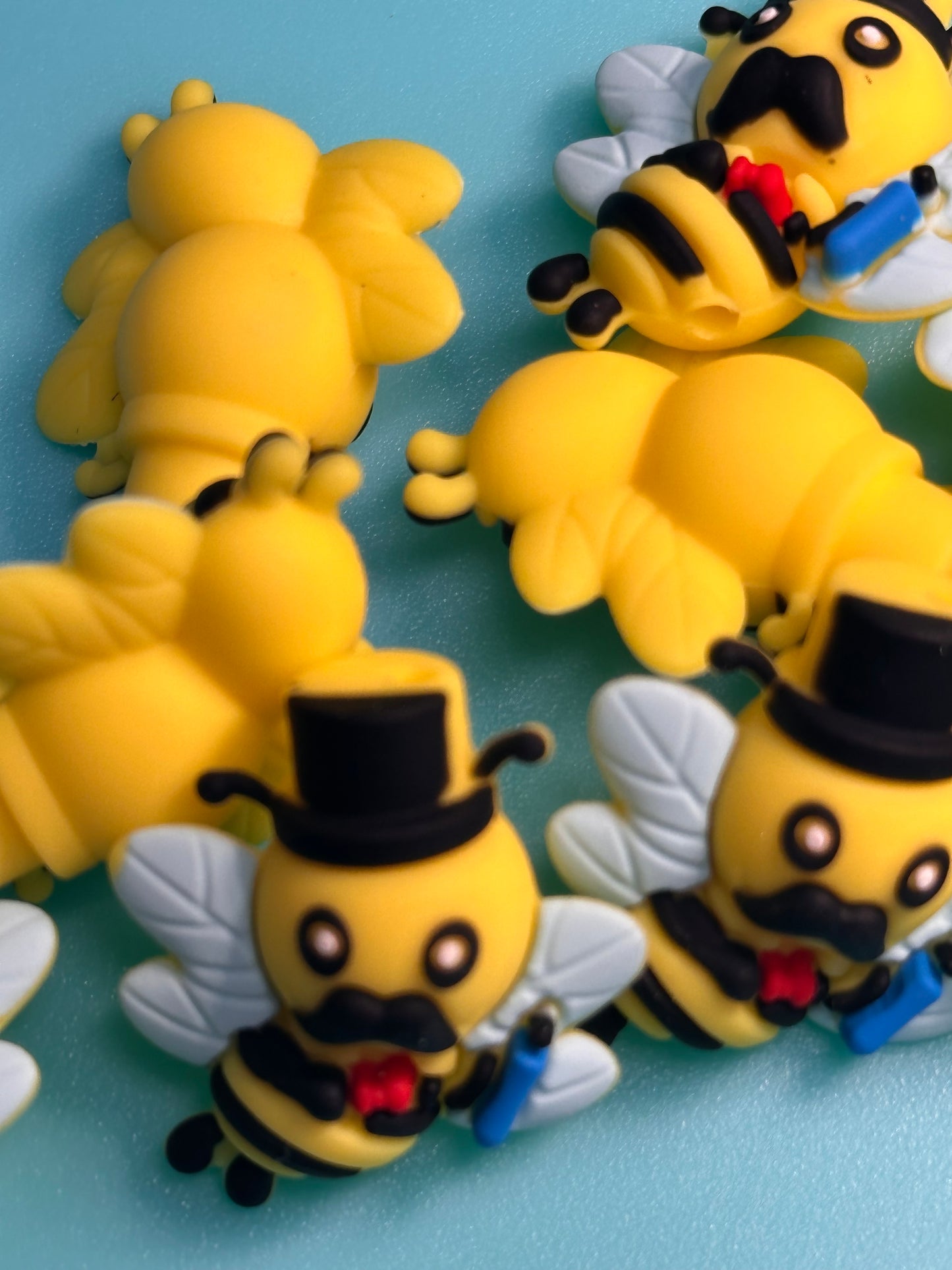 3D yellow bee Focal Bead / silicone bead/ mister/ top hat bee