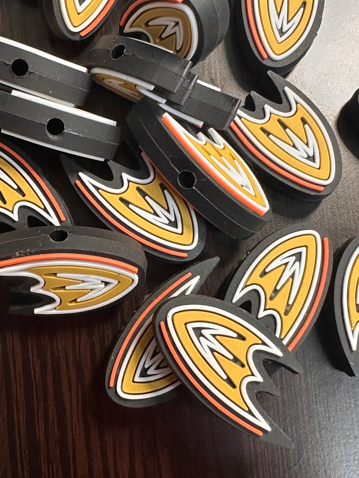NEW Anaheim Ducks focal bead / silicone focal/ ice hockey team
