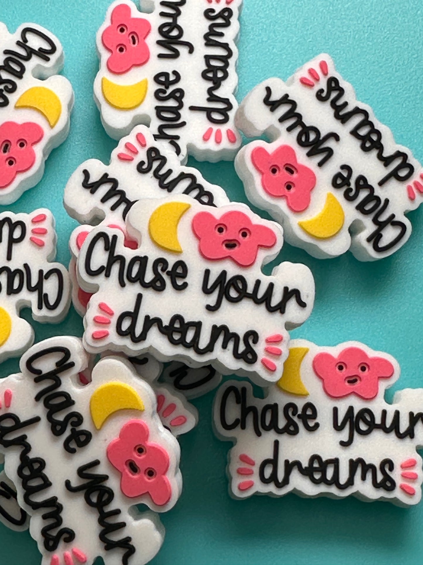 Chase your dreams silicone focal bead