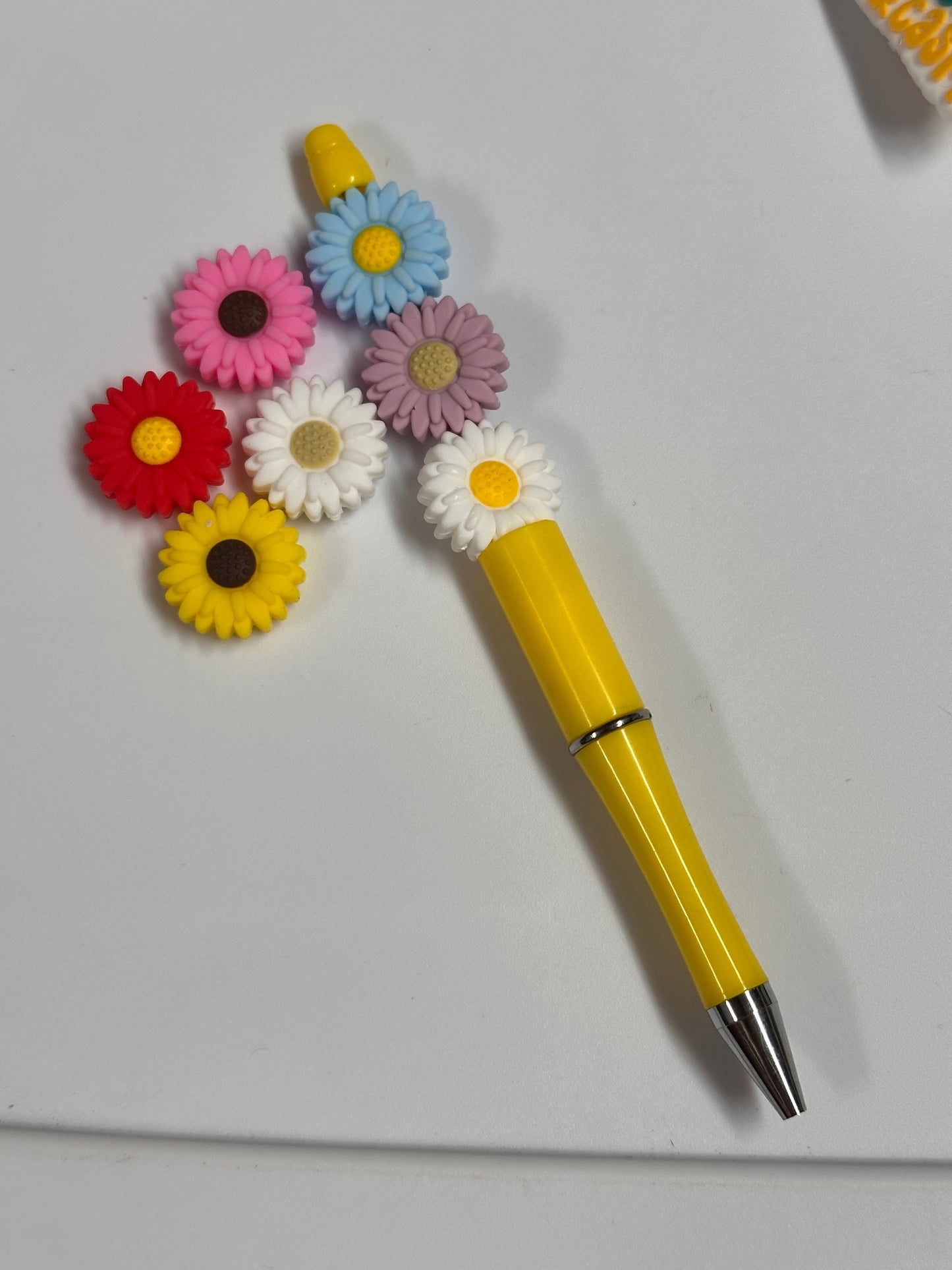 Small flower Focal Bead/ Daisy/ daisies