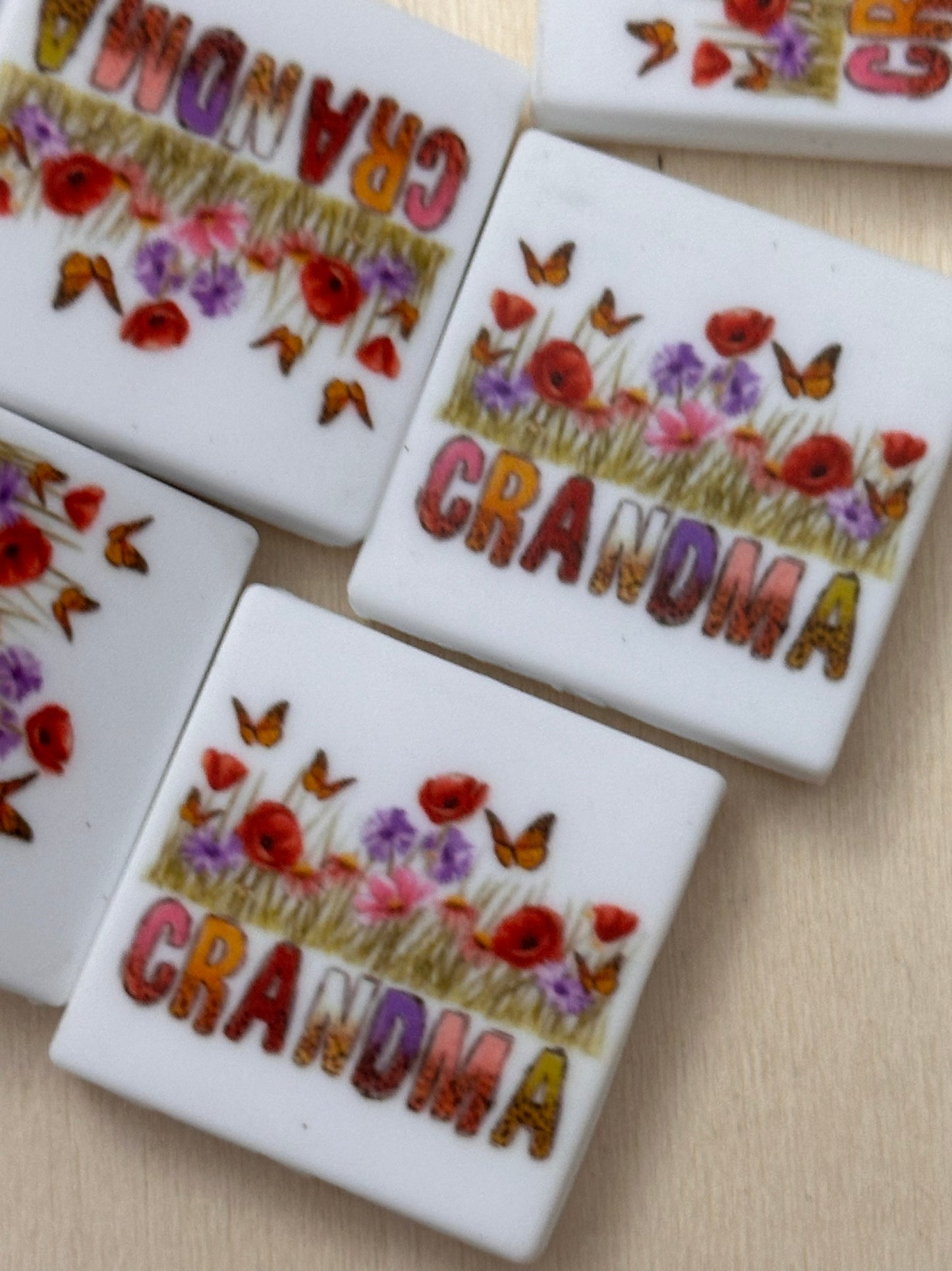 Grandma Focal Bead/ beadable pen/ Silicone bead/keychain bead/ circle shaped/ Mothers Day/ Grandmother