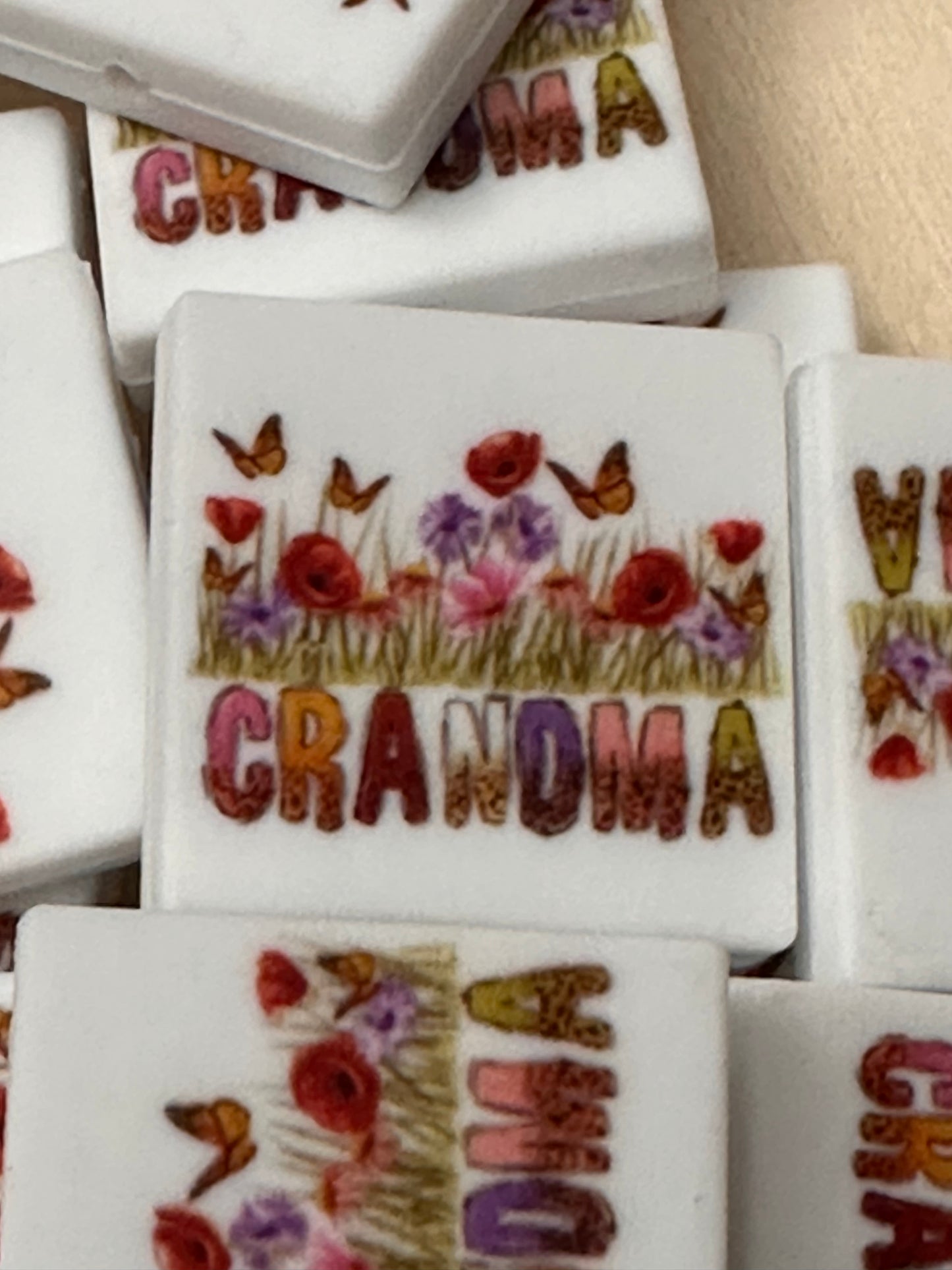 Grandma Focal Bead/ beadable pen/ Silicone bead/keychain bead/ circle shaped/ Mothers Day/ Grandmother