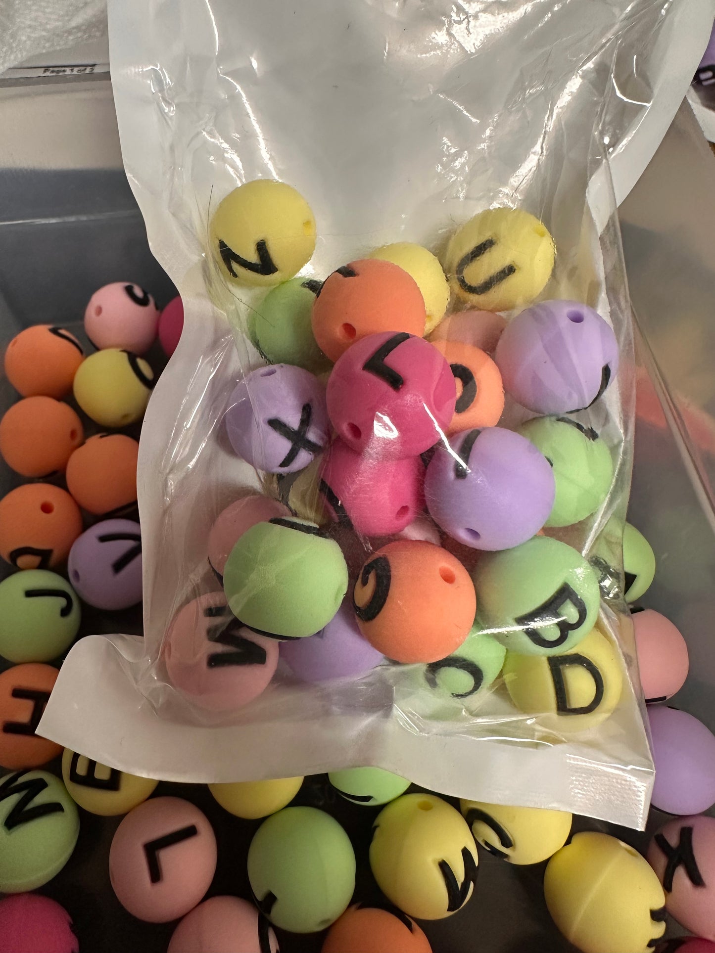 Multi color alphabet letter set silicone round beads/ 26 beads included/15 mm/ pen/ keychain beads/ hole top to bottom/ hard to find beadperfect for beadable pens and keychain DIY/
