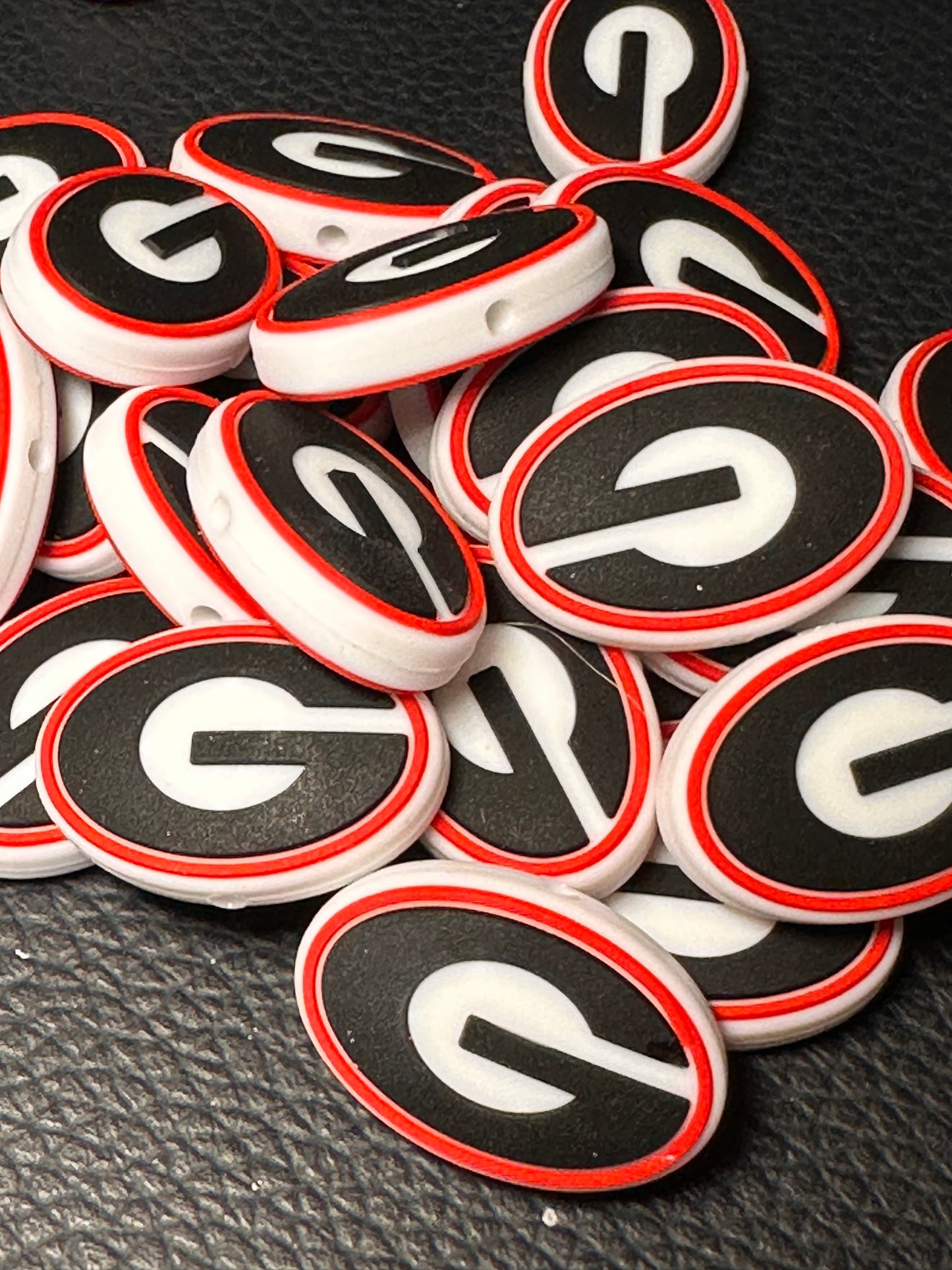 Georgia Bulldogs focal bead / design #1