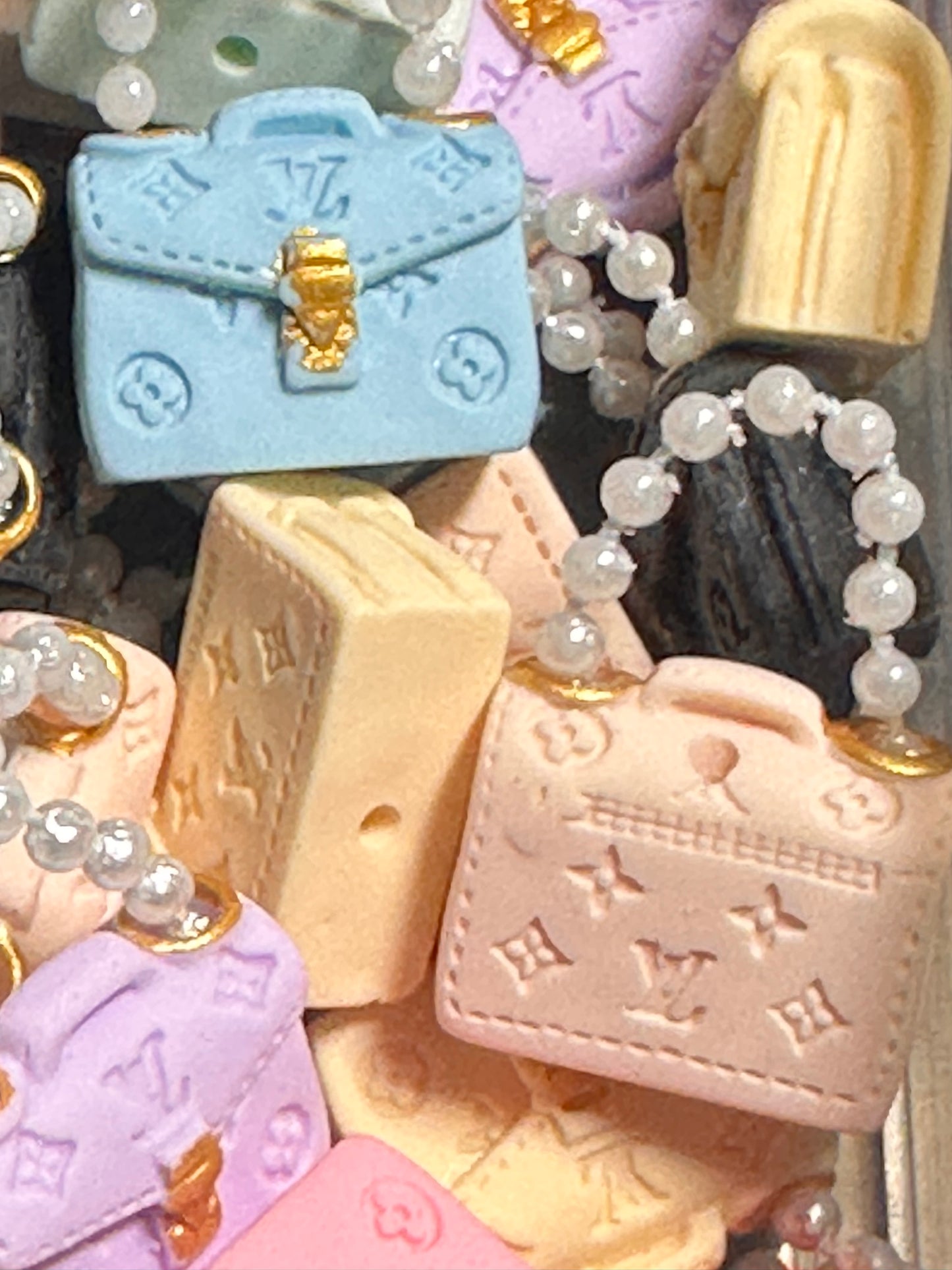 Fancy design handbag with beaded pearl handle/set of 5/hole for jewelry,beaded pens, and phone charms