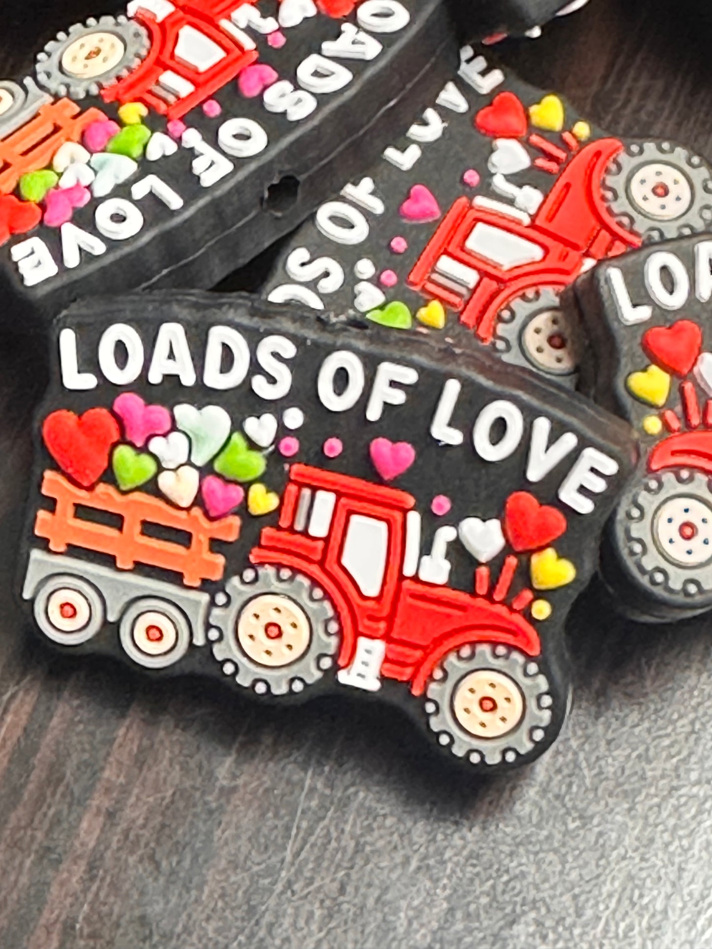 Tractor with Hearts and Loads of Love beads/ beadable pen/ Silicone bead/ keychain bead/Valentines Day hearts/