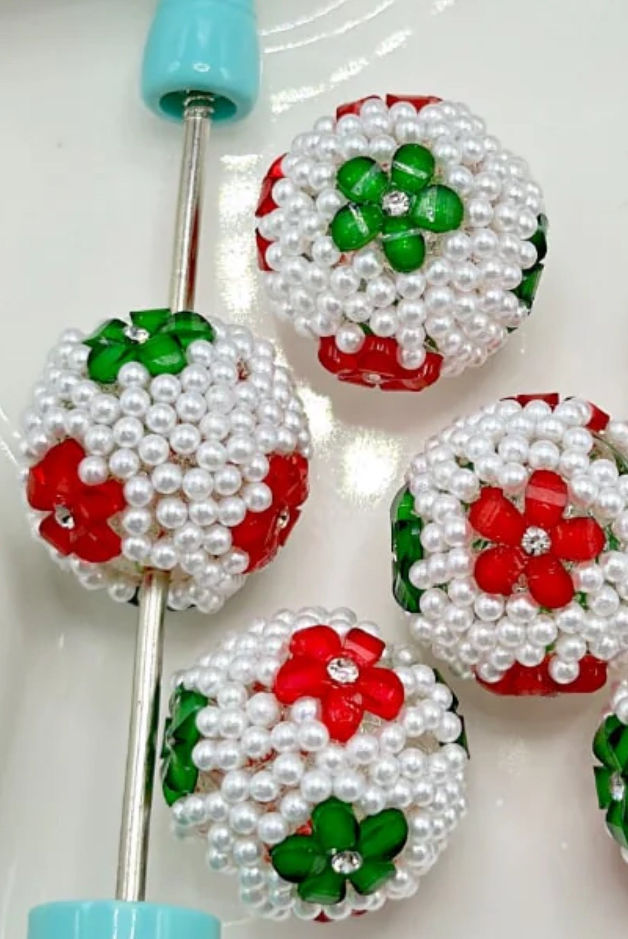 Five (5) Christmas seed beads flower design beads included/ jewelry Bead/ beadable pen beads/ keychain bead/ DIY/ 20mm