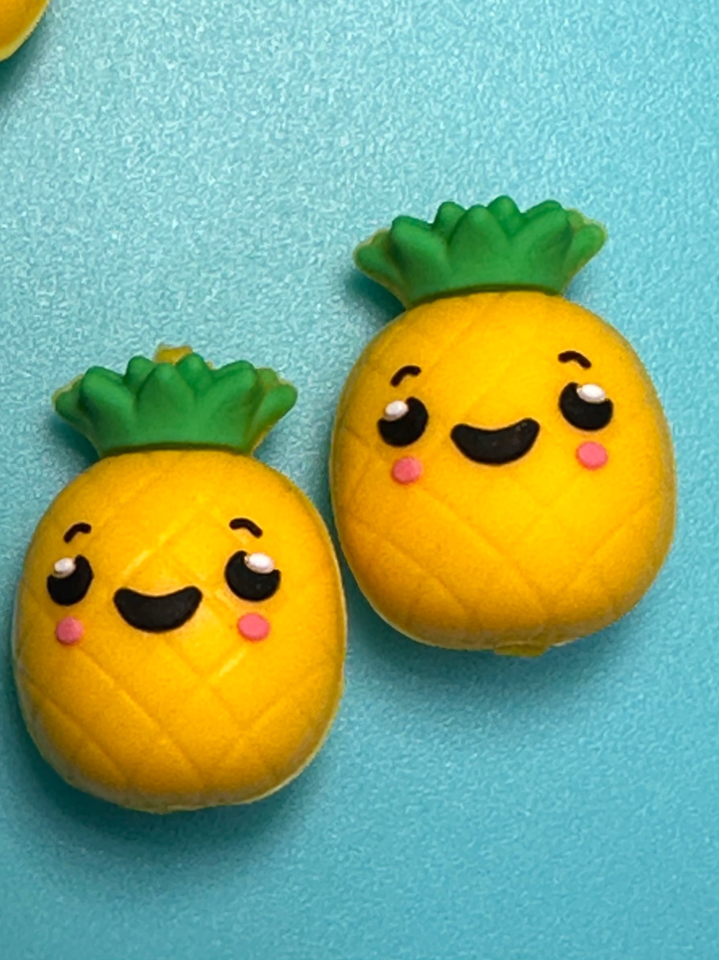 3D pineapple focal bead/ fruit