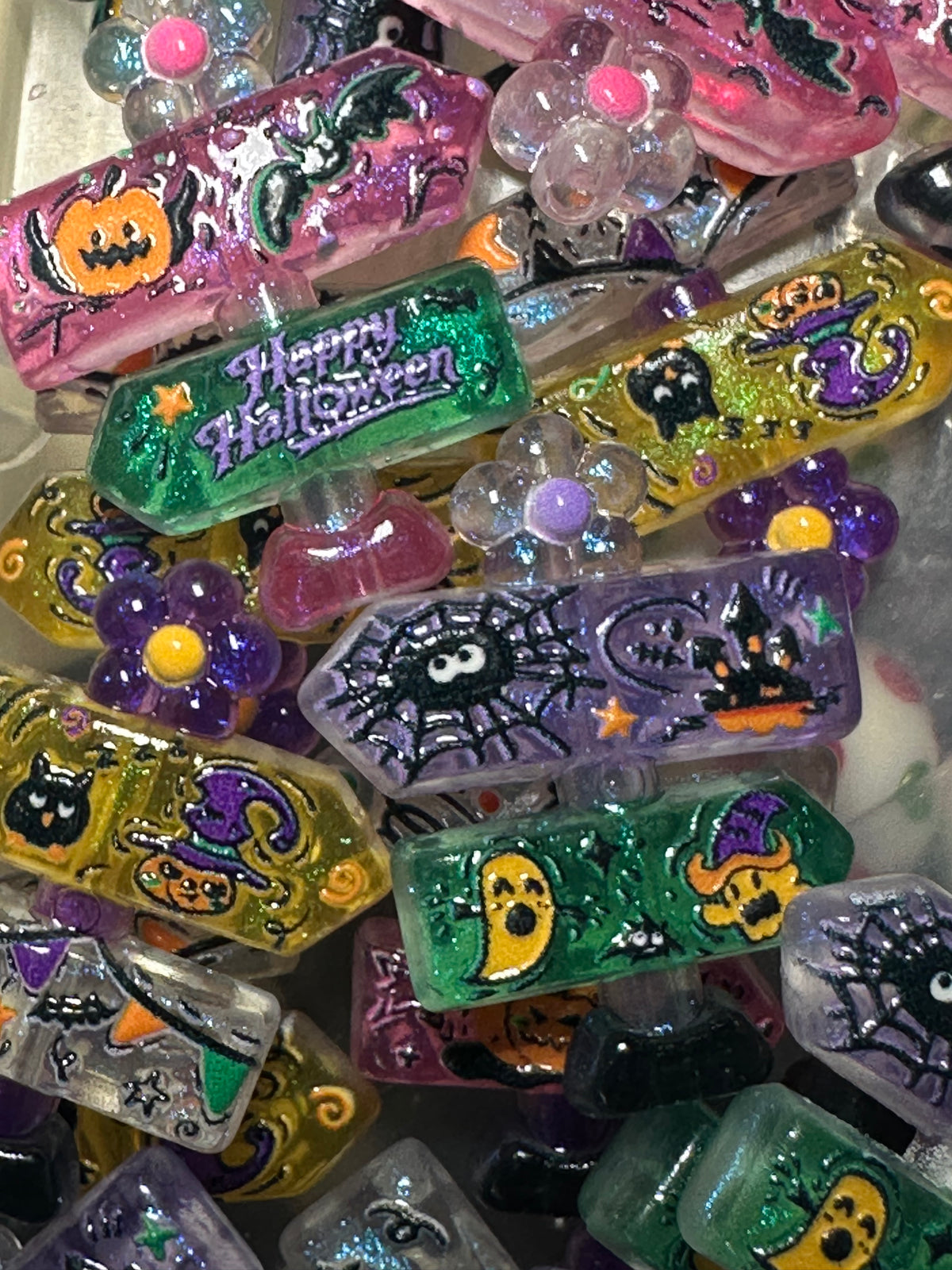 Halloween Fall Sign Shaped Acrylic Beads • 20+MM Beads • Pen Beads • Beadable Pen Supplies • DIY Craft Beads • Random Mix – Set of 5