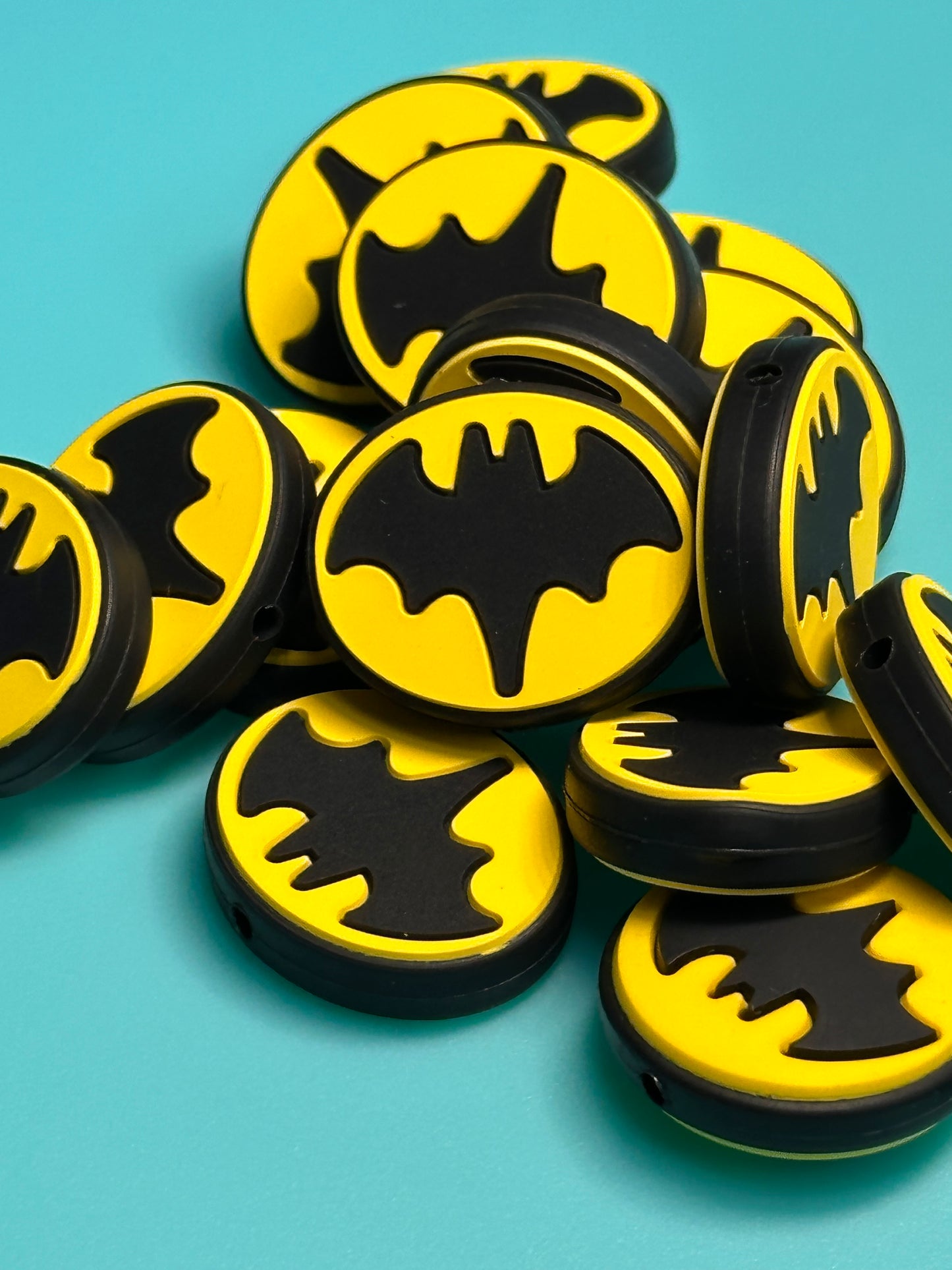 Super focal bead/ yellow and black/ for pen beading and keychains/ silicone bead