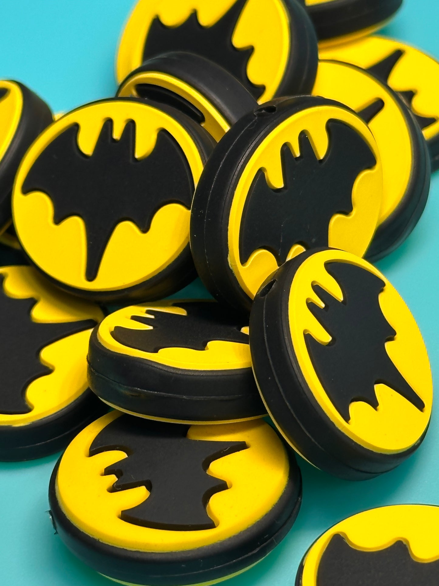 Super focal bead/ yellow and black/ for pen beading and keychains/ silicone bead