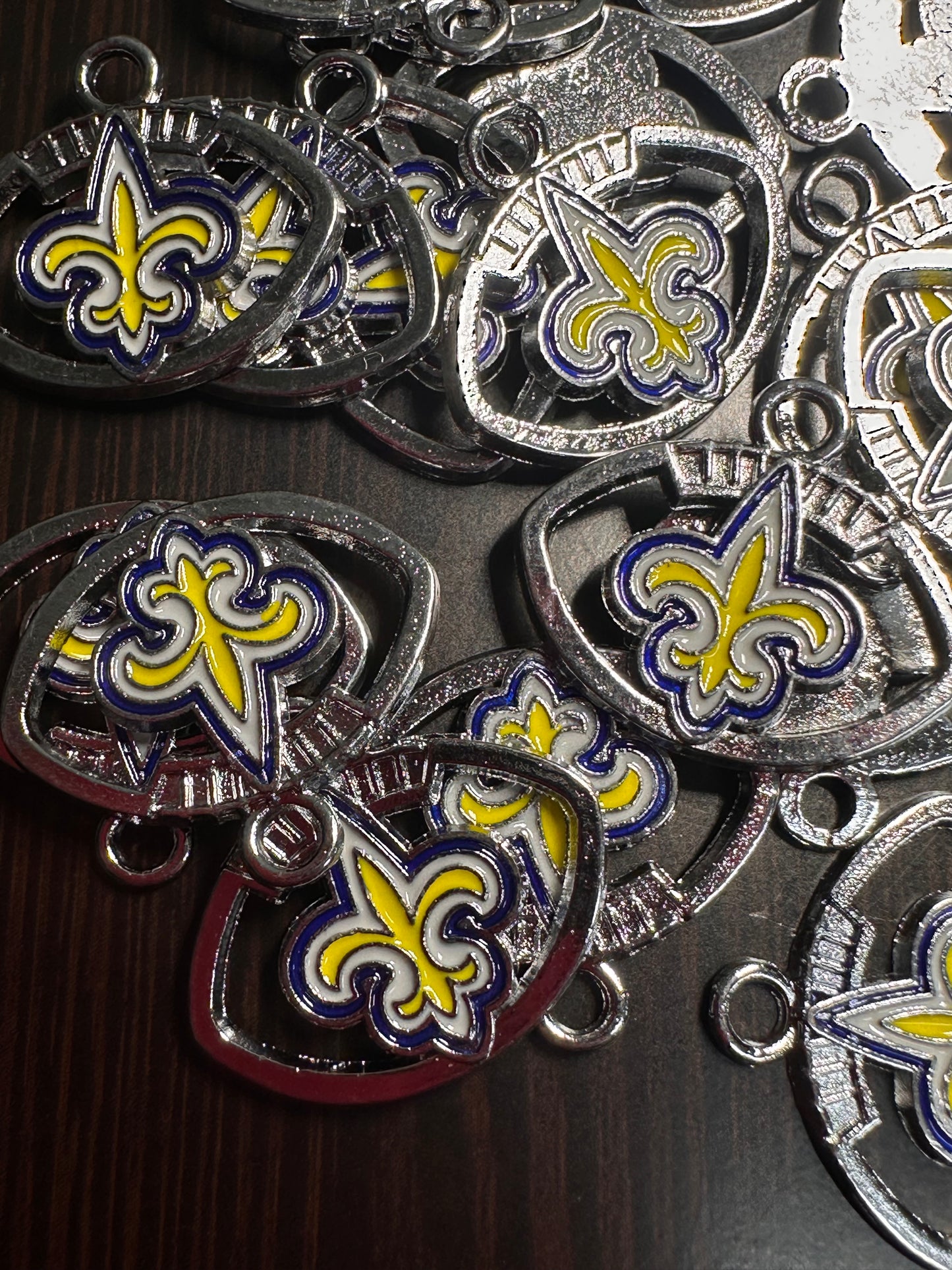 Enameled metal charm/New Orleans Saints/ pendant/ DIY charm bracelet/ DIY necklace