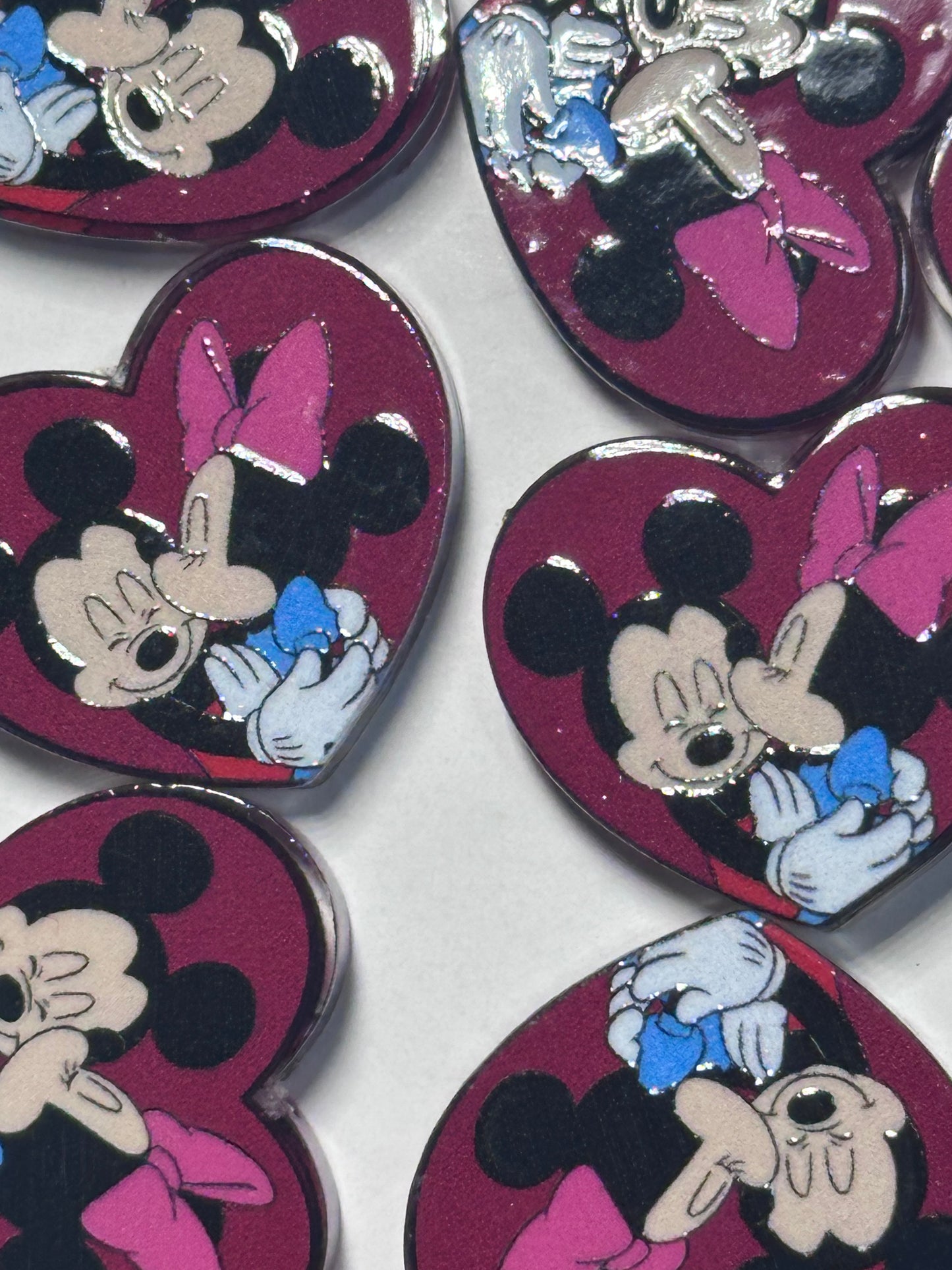 Famous couple in a heart acrylic focal bead- set of 2/ focal bead/ pen beading / keychain bead/kissing couple