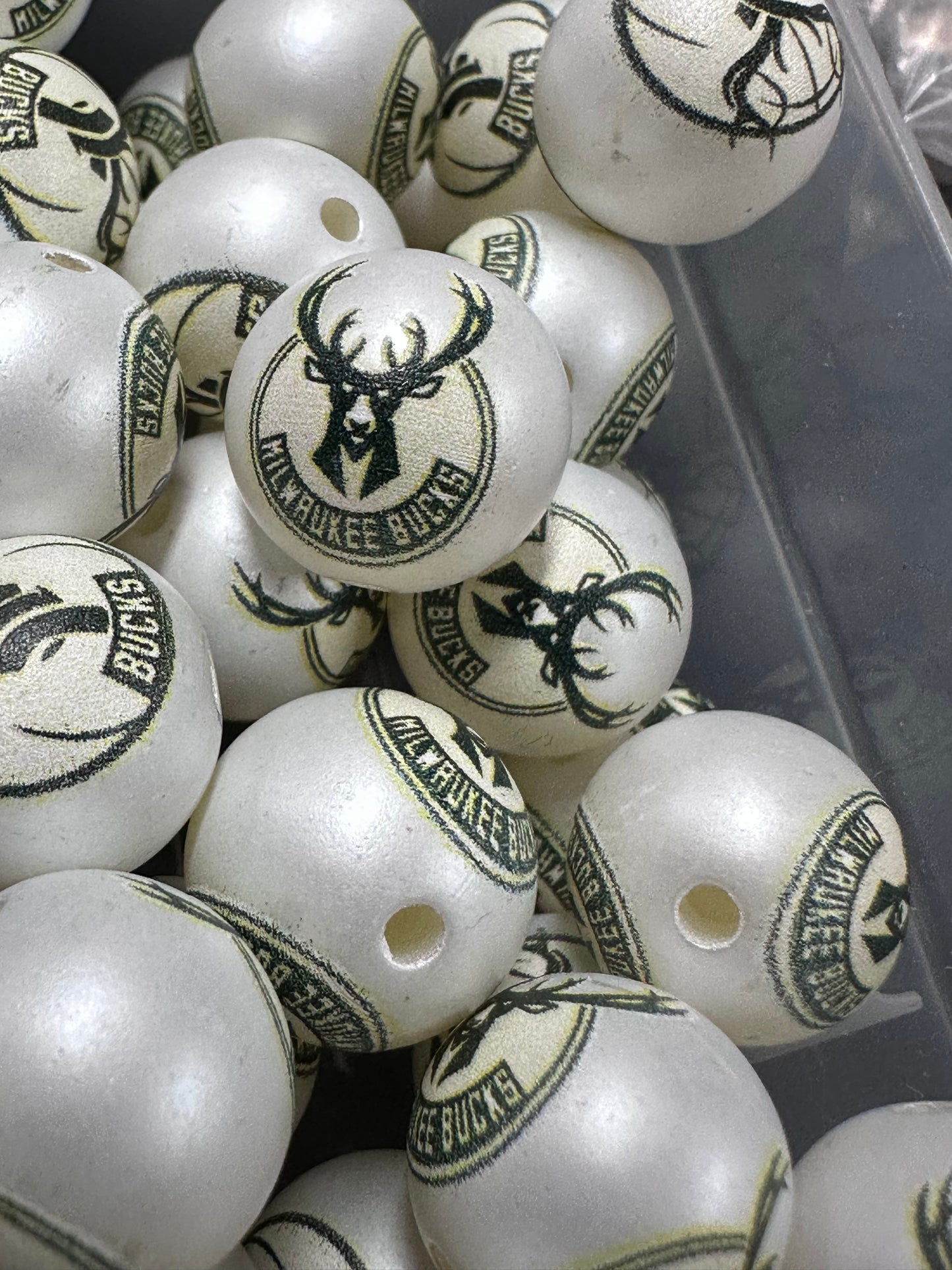 Milwaukee Bucks 16mm Sports Print Beads • Set of 10 • Great for Pens, Keychains & Crafts-