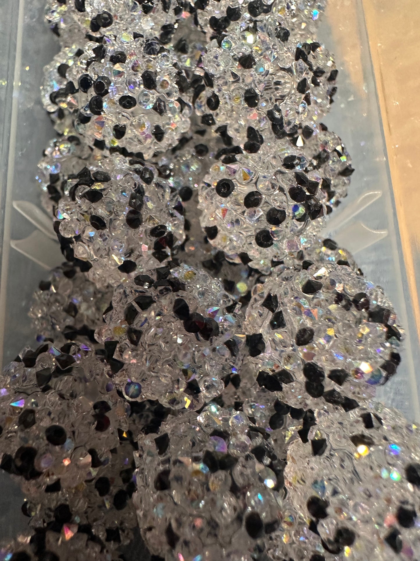 Sugar beads/ sparkle beads/ 16mm/pen beading beads/ bling beads/ keychain beads/ black specks on clear bead/ 10 beads