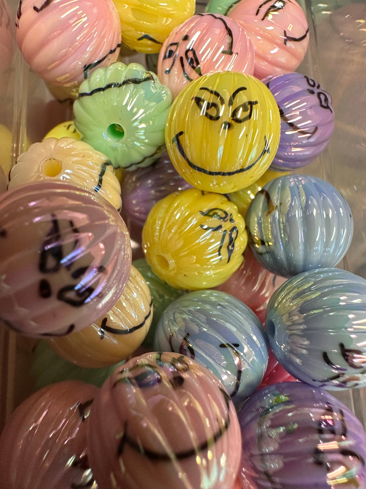 Acrylic pastel color pumpkin shaped/beadable pen/ keychain bead/faces on bead/ 10 beads included/ Christmas