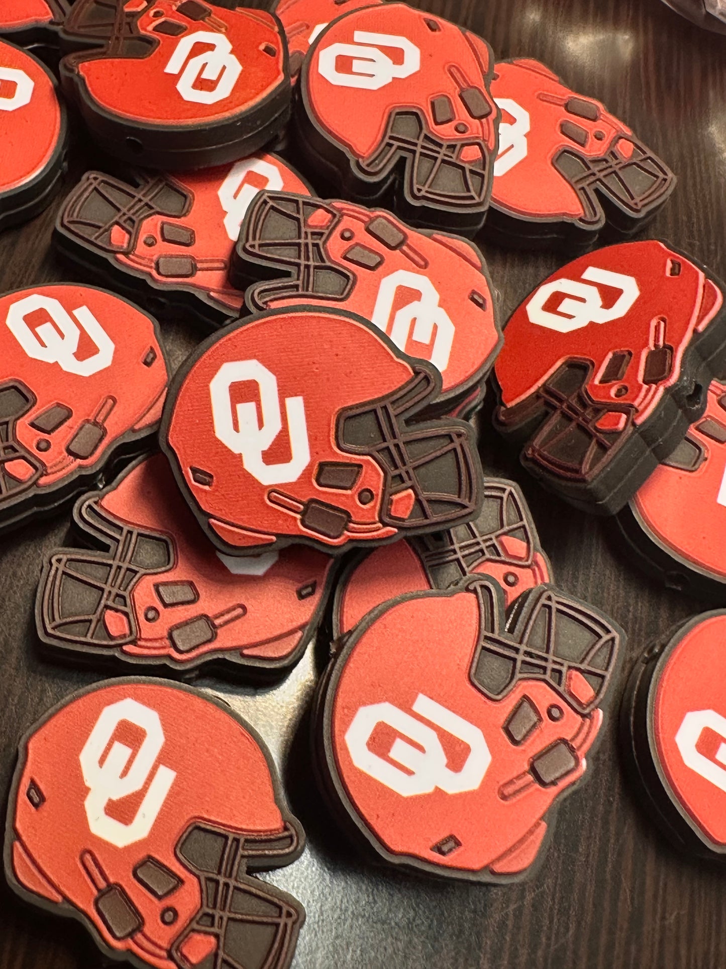 University of Oklahoma helmet shaped focal bead / football / helmet