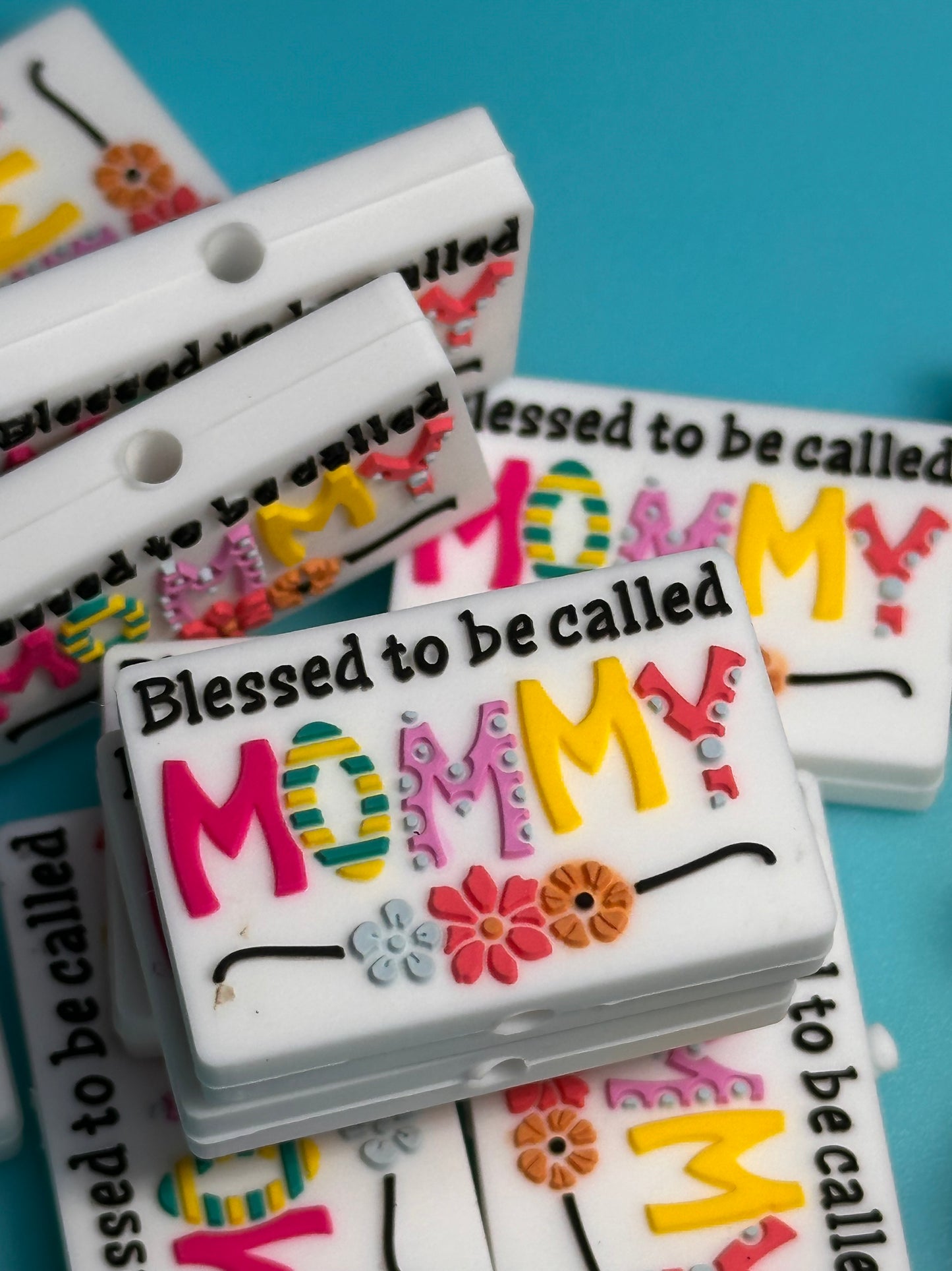 Mommy/ mama Focal Bead/ for beadable pen/ Silicone bead/keychain bead/ Mothers Day/ Blessed mama/ mom