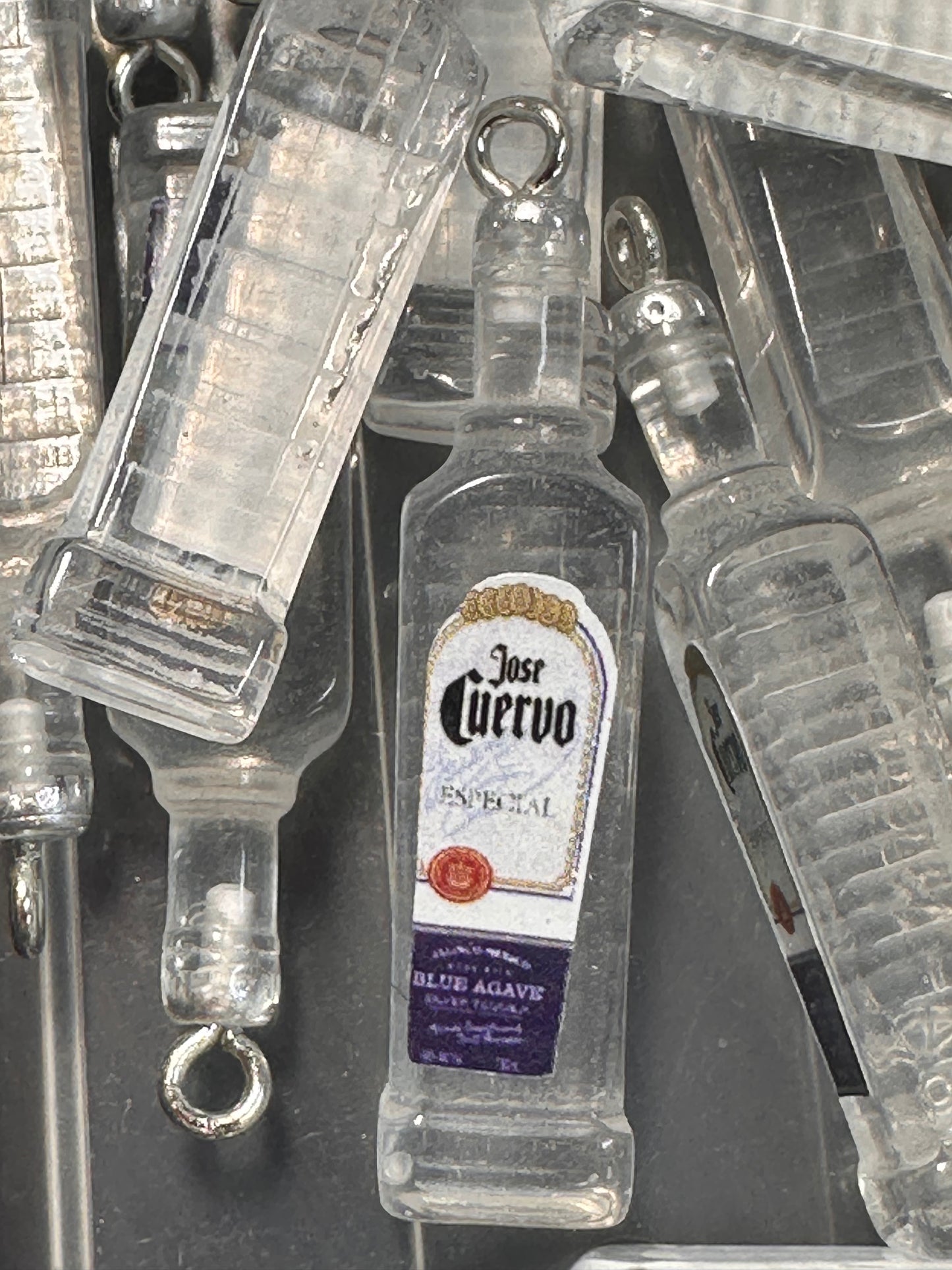 Mini Bottle Charms – Resin Drink Beads for Keychains, Jewelry & DIY Crafts / white label bottles