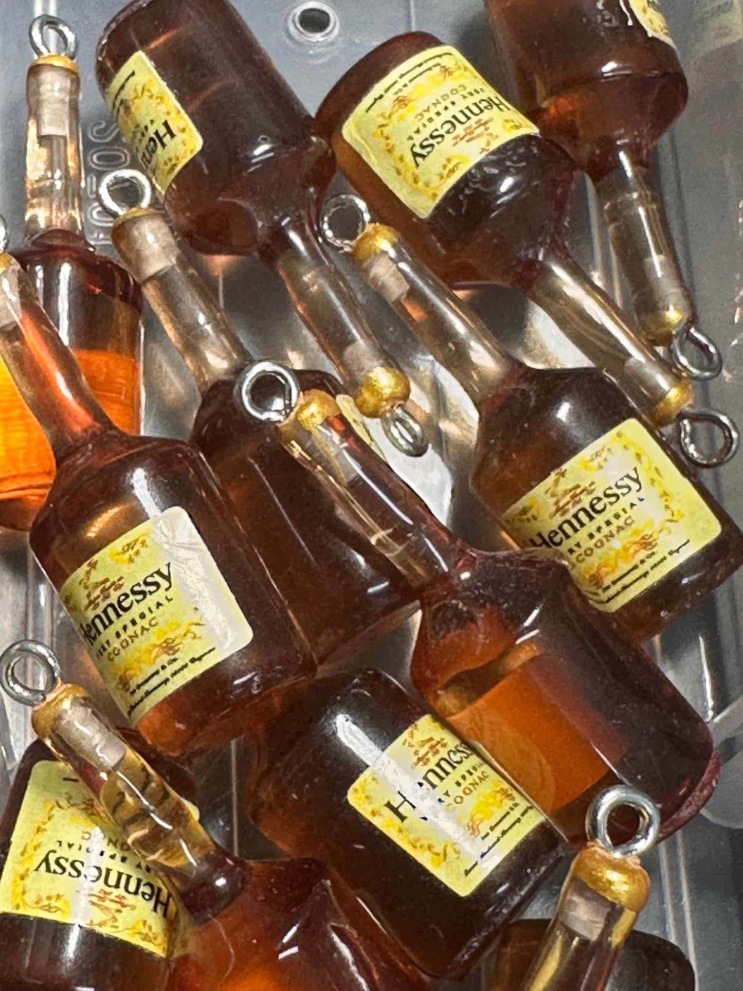 Mini Bottle Charms – Resin Drink Beads for Keychains, Jewelry & DIY Crafts yellow bottles