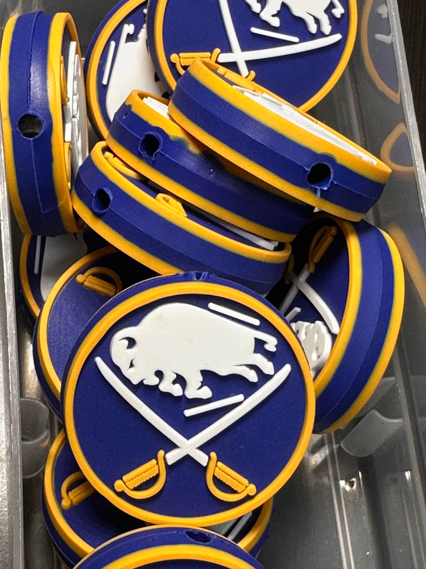 NEW Buffalo Sabers focal bead / silicone focal/ ice hockey team
