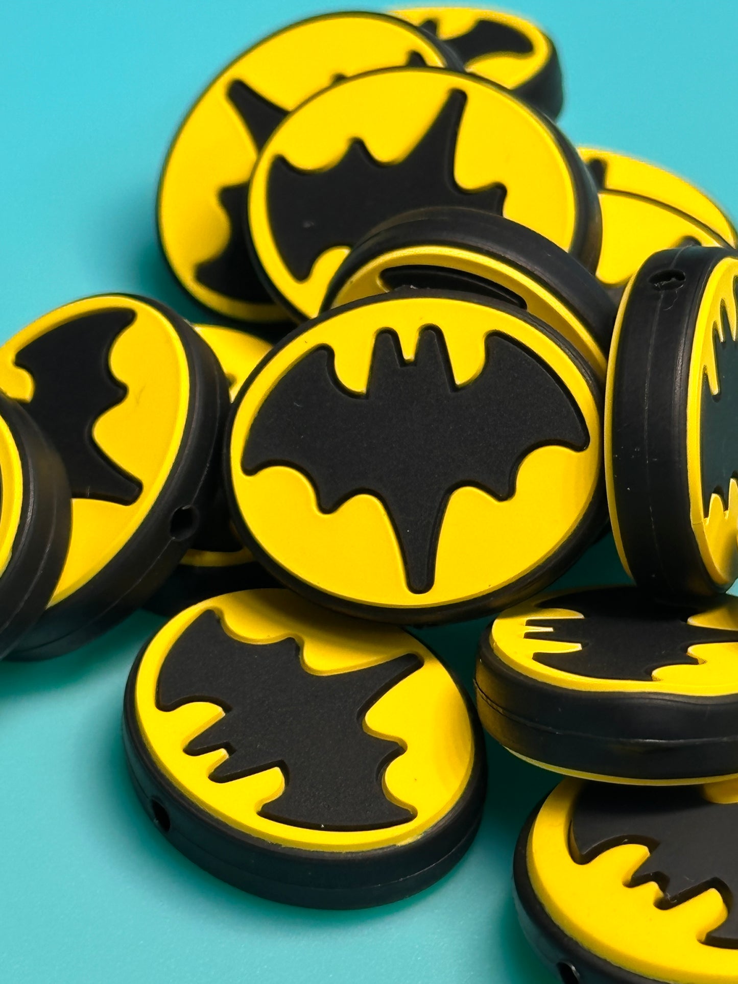 Super focal bead/ yellow and black/ for pen beading and keychains/ silicone bead