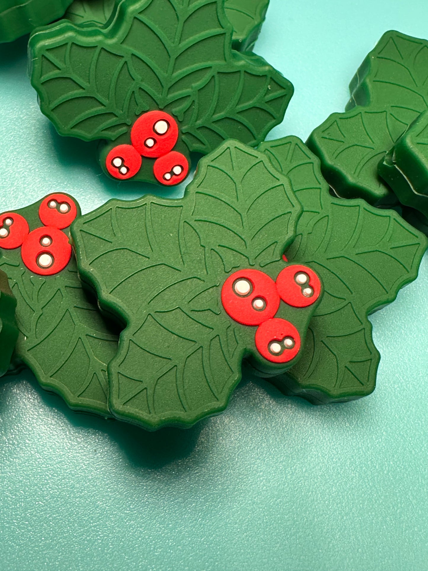 Holly berry / Christmas Focal Bead/ beadable pen/ Silicone bead/keychain bead/ mistletoe