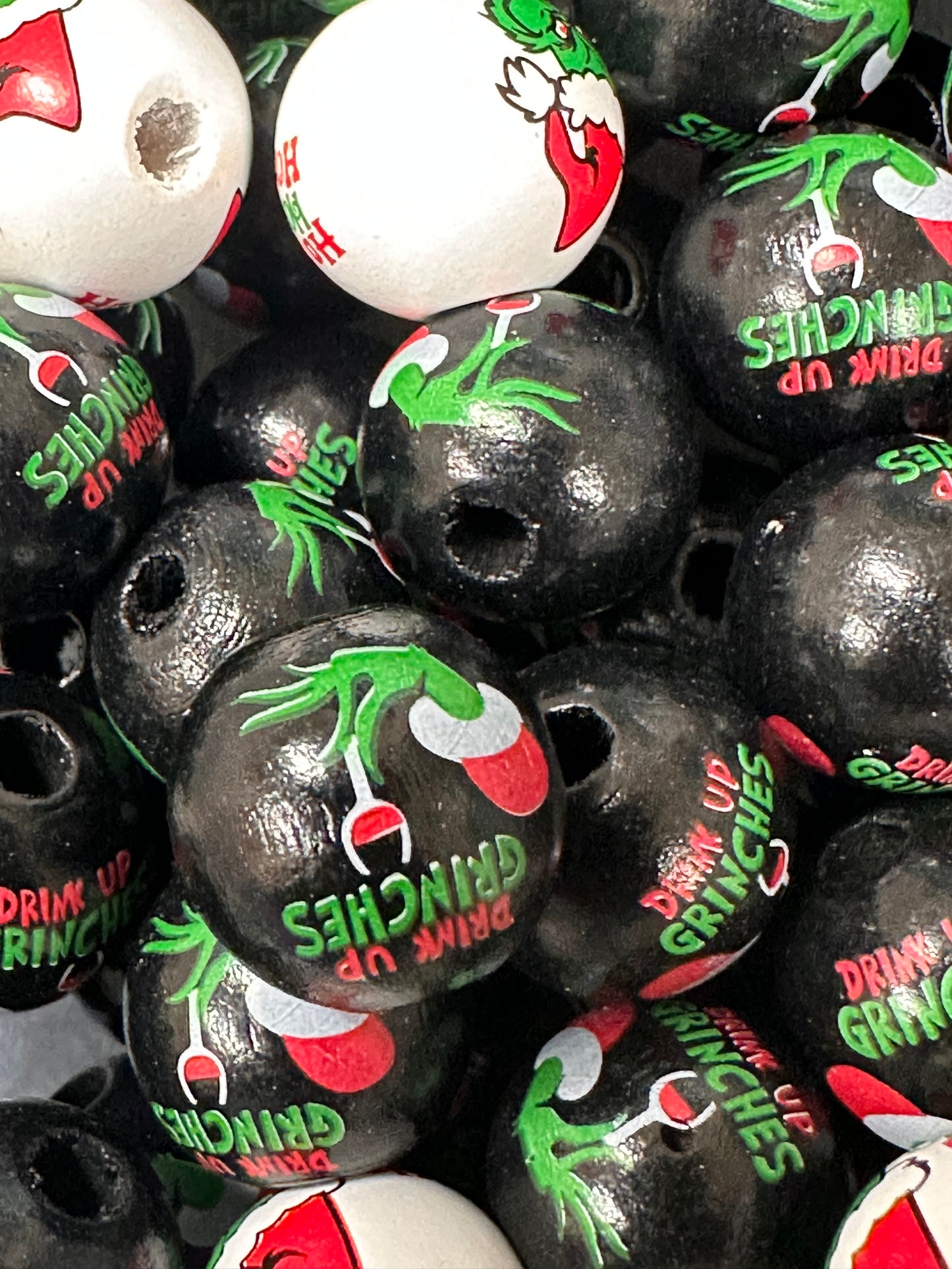 Black wooden beads with green guy design with approx 4 mm hole/ wooden Christmas bead/ green guy/perfect for keychains bracelets pens and crafts /14 mm