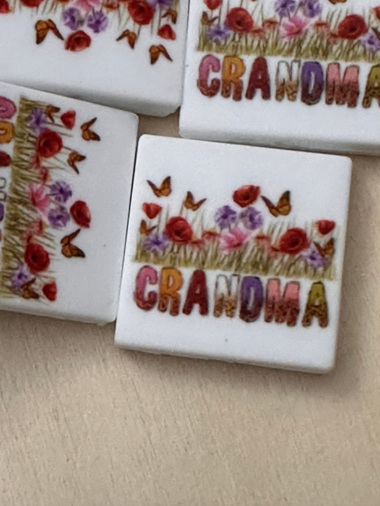 Grandma Focal Bead/ beadable pen/ Silicone bead/keychain bead/ circle shaped/ Mothers Day/ Grandmother