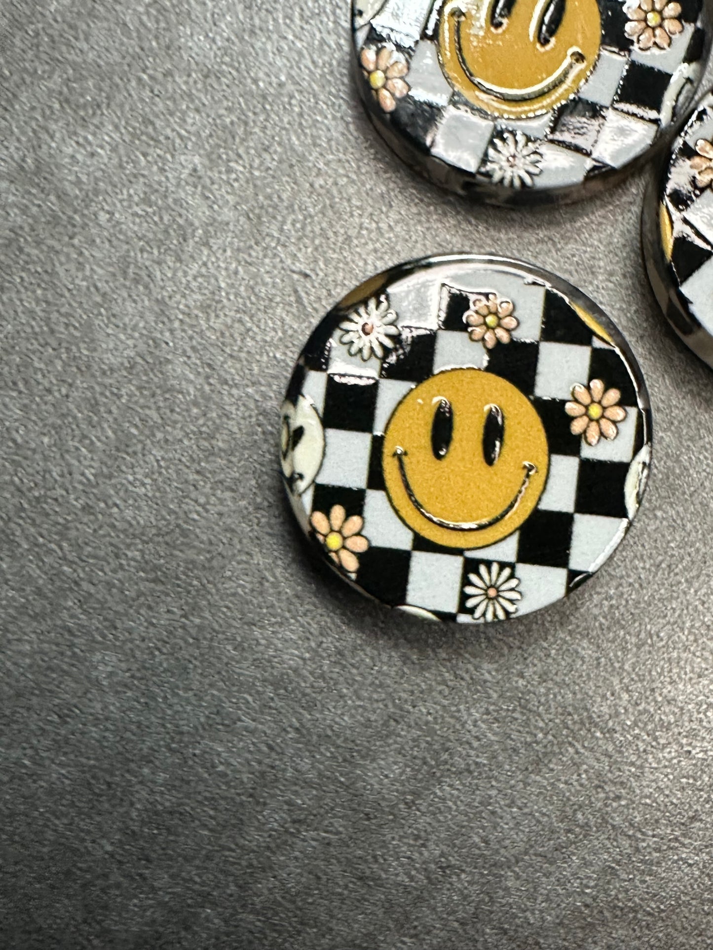 Smiley face checkered acrylic focal bead- set of 2/ focal bead/ pen beading / keychain bead/