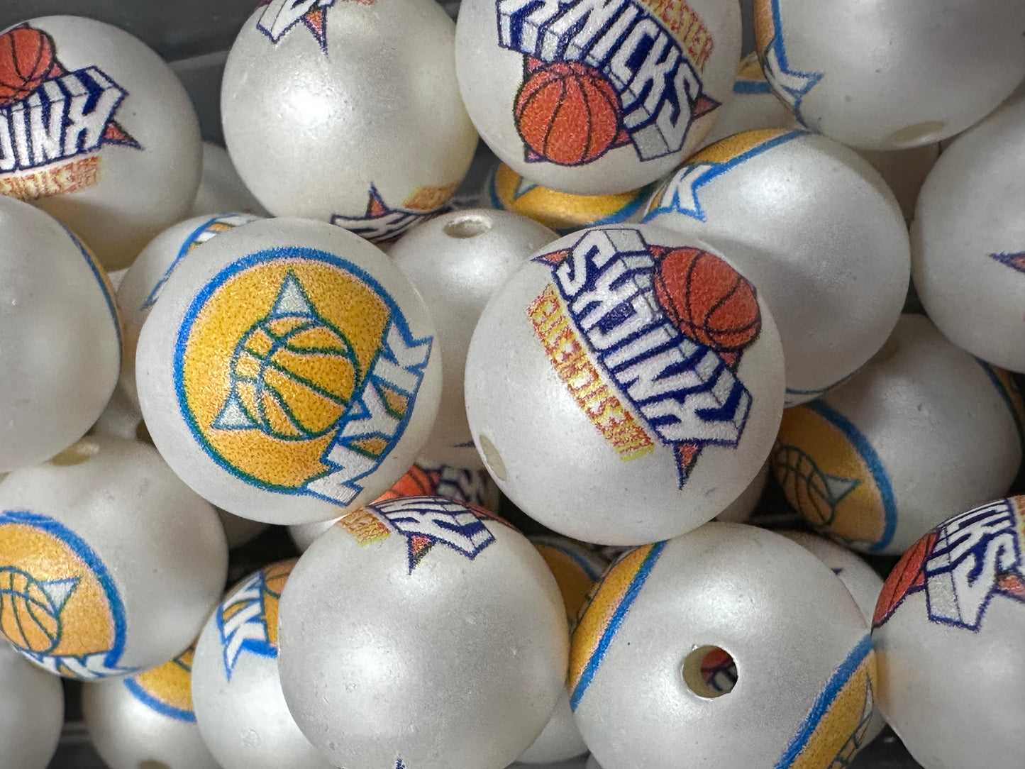 NY Knicks basketball Sports 16mm Sports Print Beads • Set of 10 • Great for Pens, Keychains & Crafts-