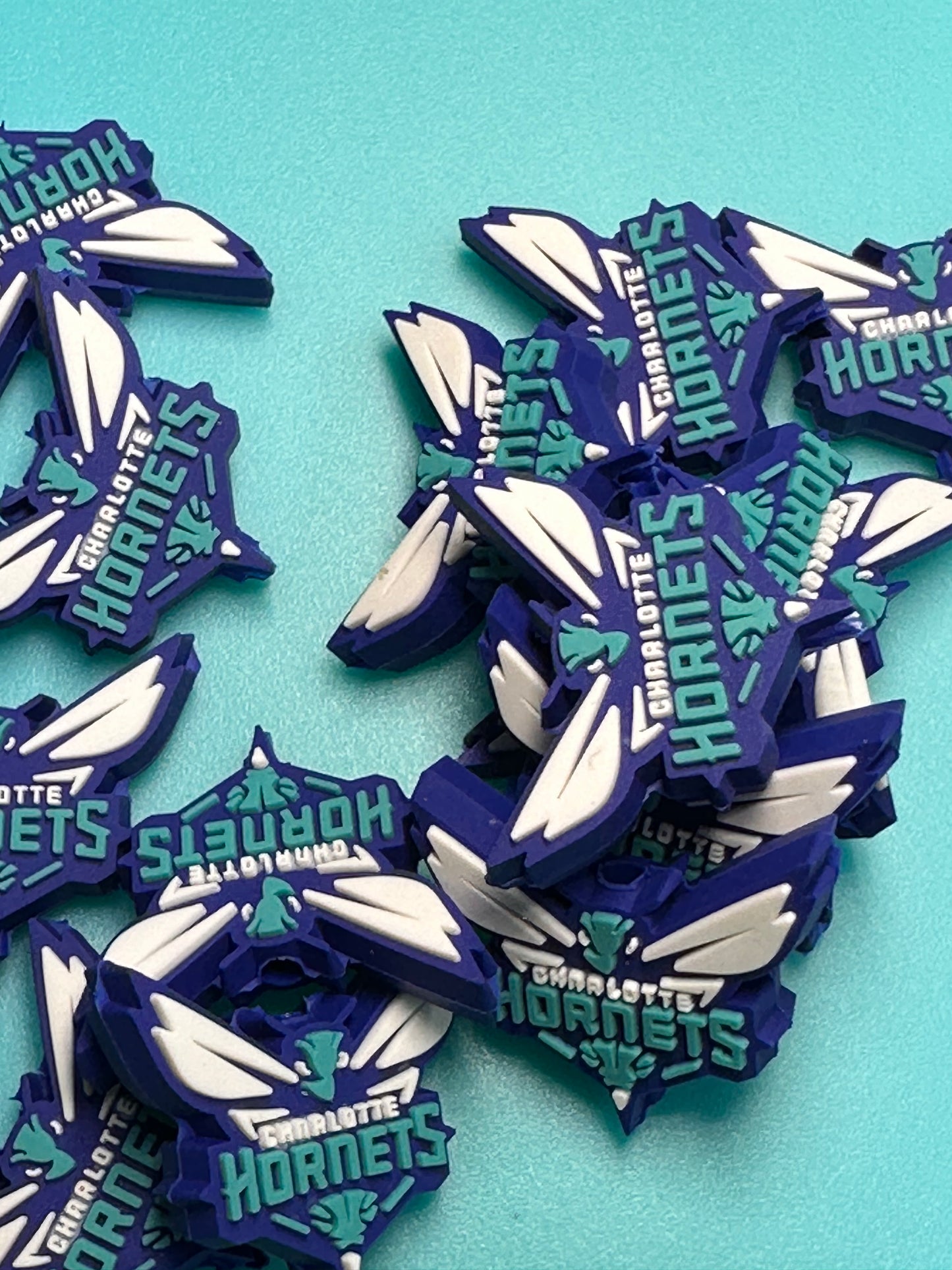 Charlotte Hornets team focal bead / basketball