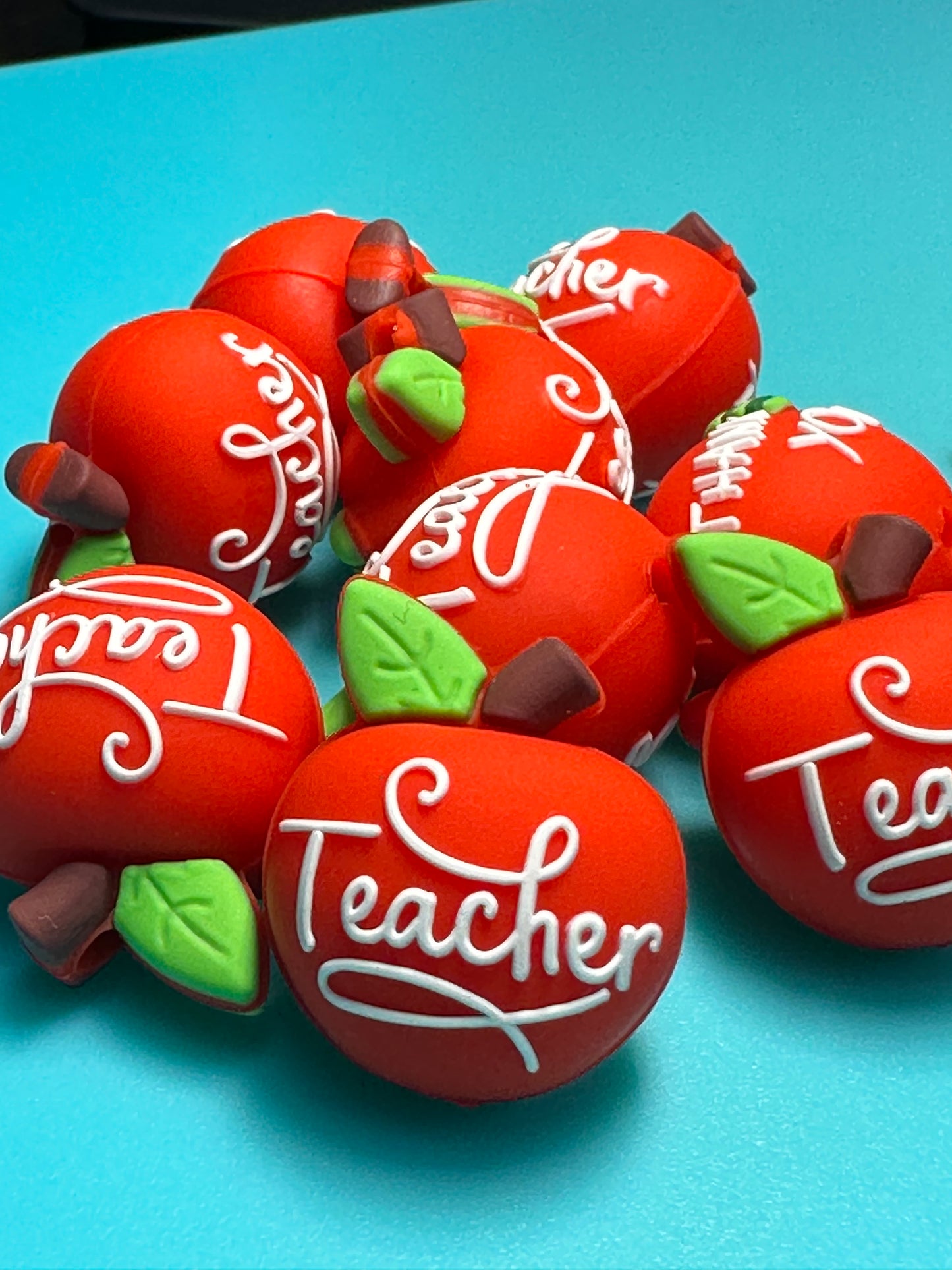 3D Apple School Teacher Focal Bead/ beadable pen/ Silicone bead/ keychain bead/ teach
