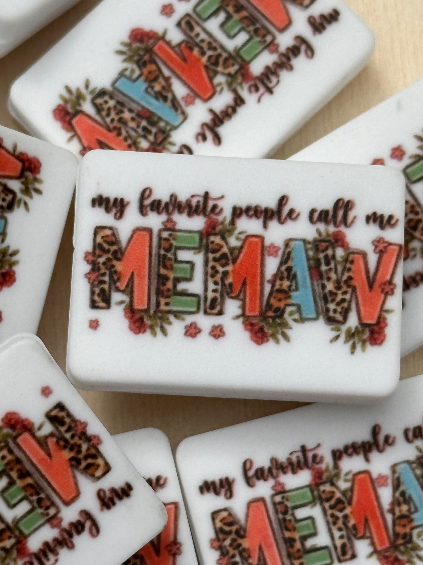 Memaw Focal Bead/ beadable pen/ Silicone bead/ mother/ keychain bead/ circle shaped/ Mothers Day/ Grandma/ Grandmother/ Mimi/Nana