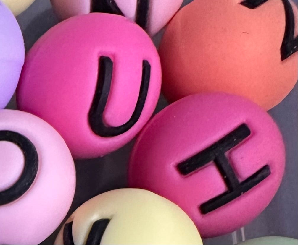 Dark Pink color alphabet letter set silicone round beads/ 26 beads included/15 mm/ pen/ keychain beads/ hole top to bottom/ hard to find beadperfect for beadable pens and keychain DIY/