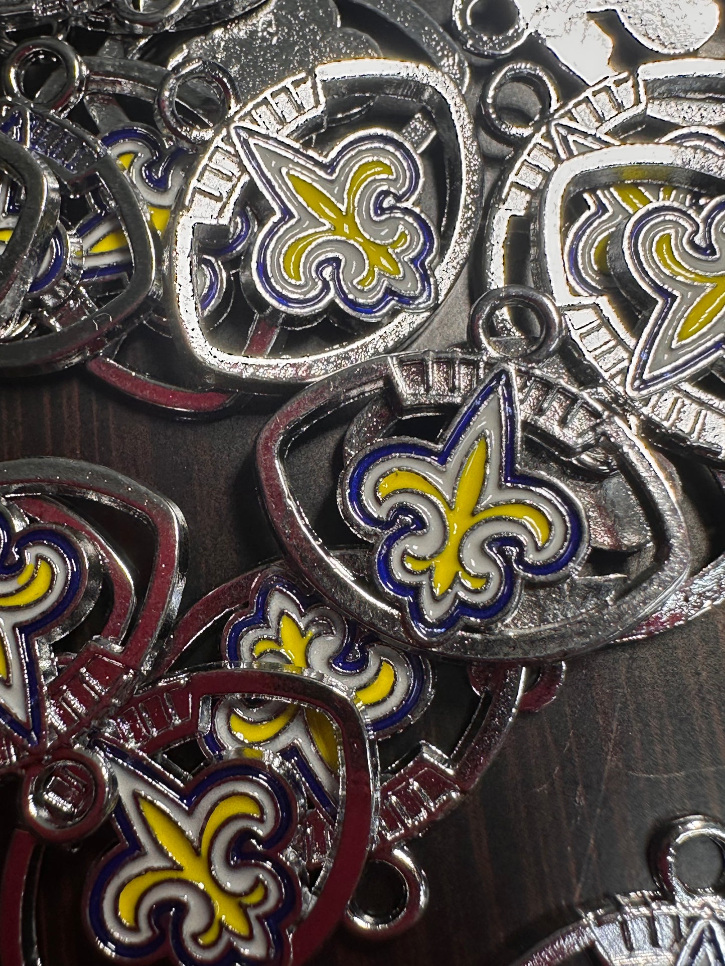 Enameled metal charm/New Orleans Saints/ pendant/ DIY charm bracelet/ DIY necklace