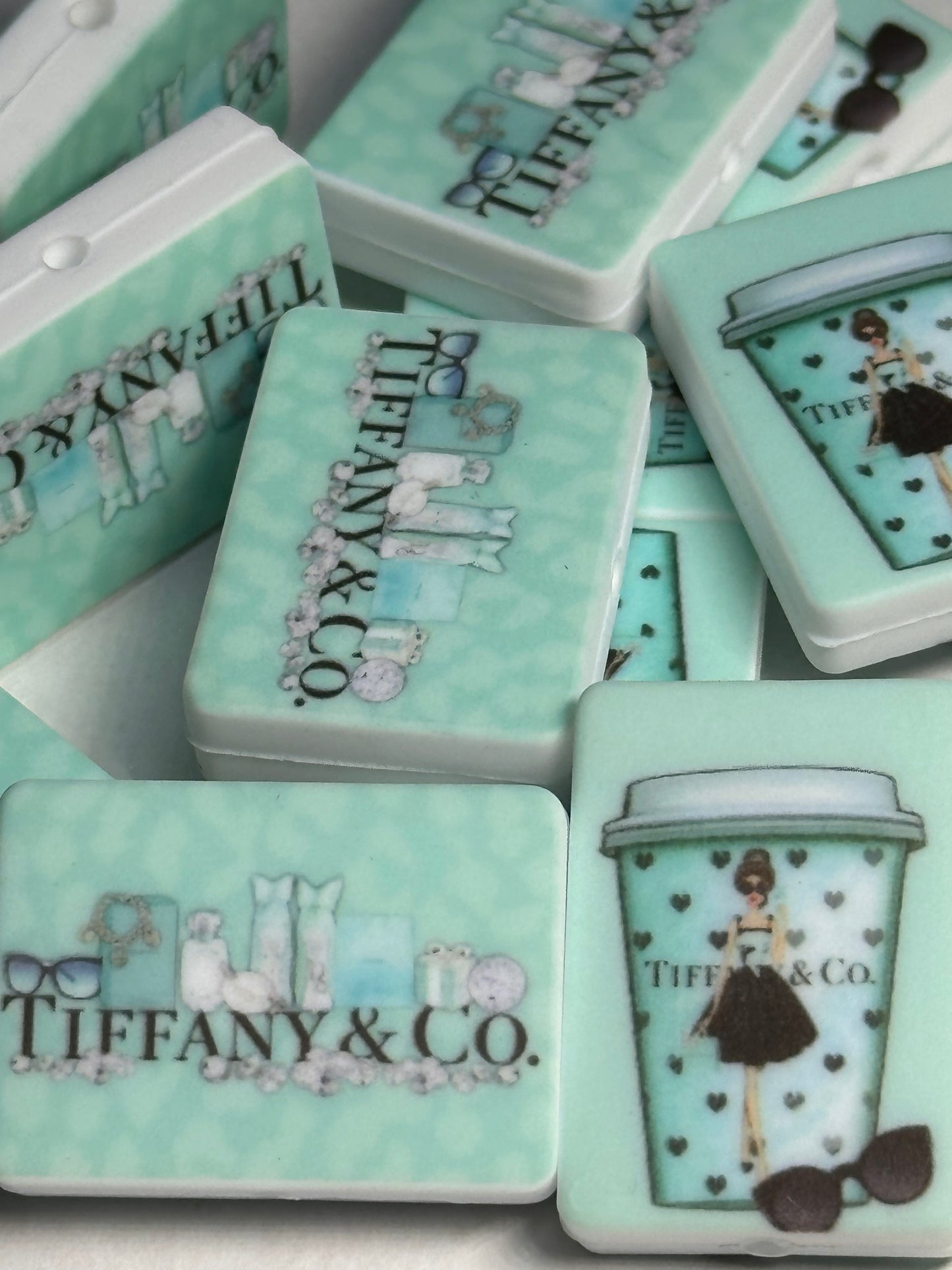 Design silicone focal bead / pen beading/ keychain bead/ DIY/ fancy/ all girls favorite blue box