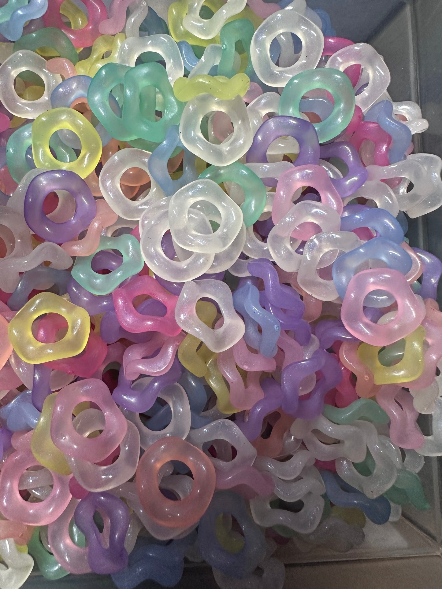 Luminous Wavy spacer beads/ acrylic spacers/ jewelry Bead/ beadable pen beads/ keychain bead/16mm/ set of 10