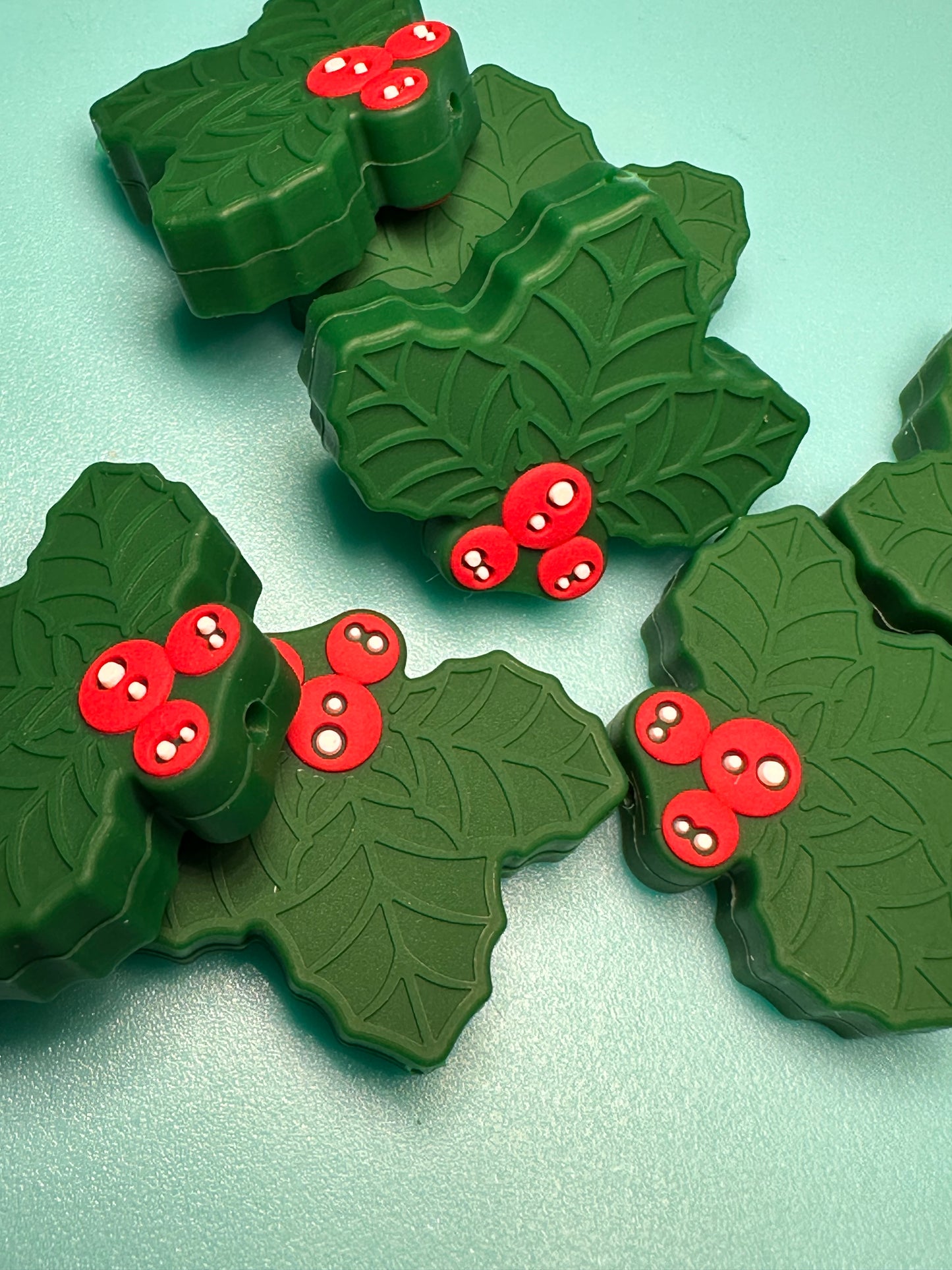 Holly berry / Christmas Focal Bead/ beadable pen/ Silicone bead/keychain bead/ mistletoe