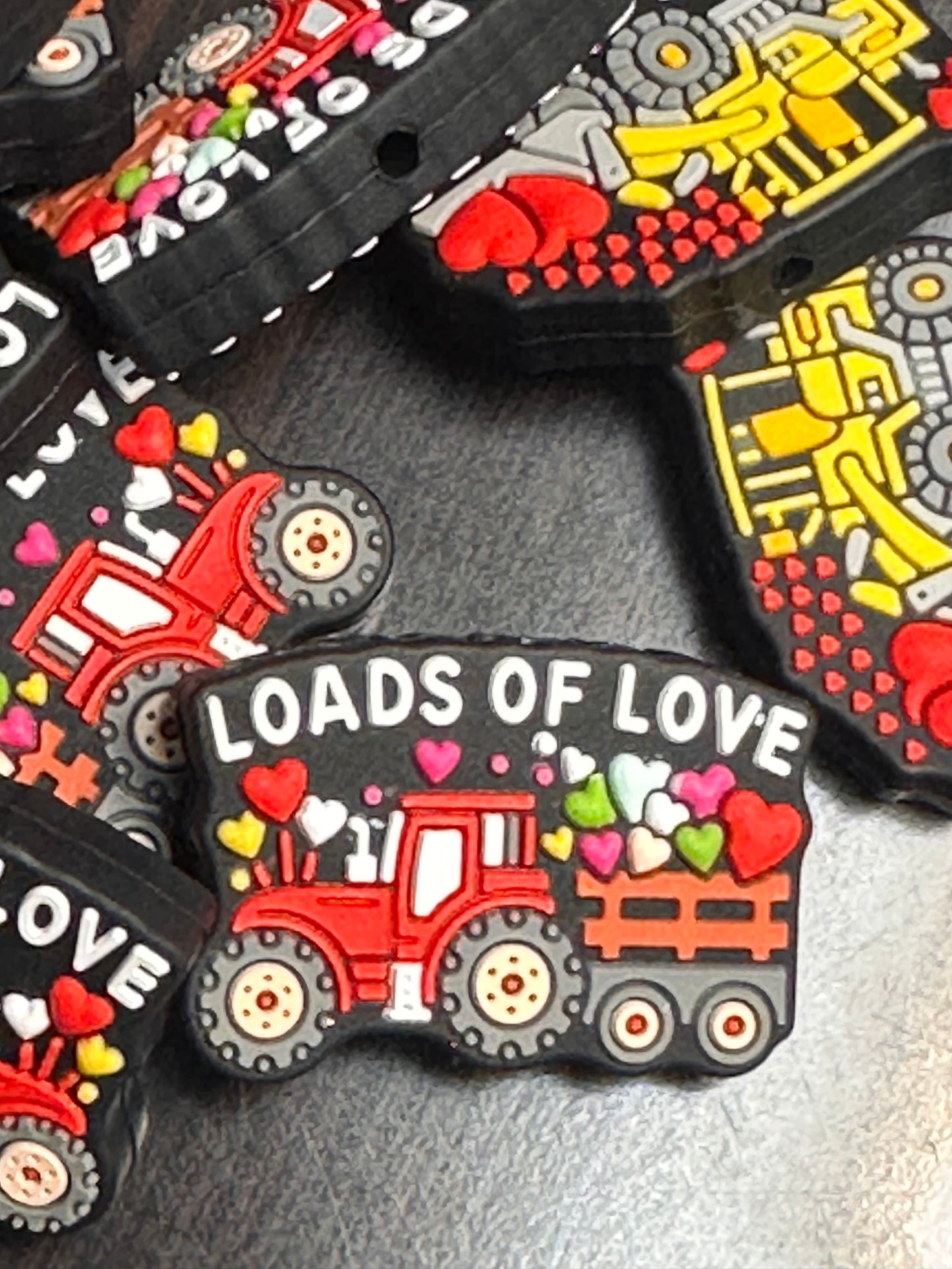 Tractor with Hearts and Loads of Love beads/ beadable pen/ Silicone bead/ keychain bead/Valentines Day hearts/