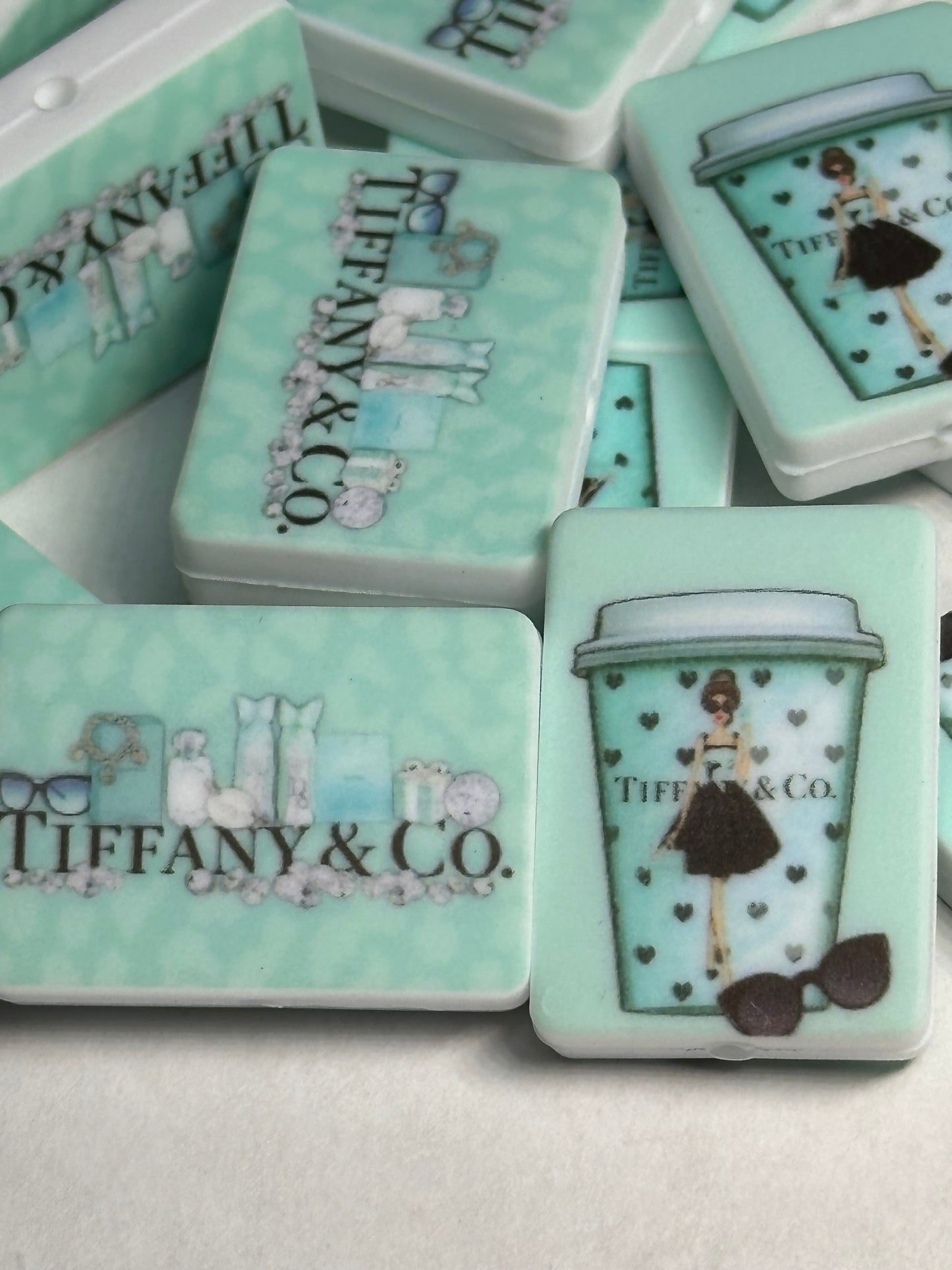 Design silicone focal bead / pen beading/ keychain bead/ DIY/ fancy/ all girls favorite blue box