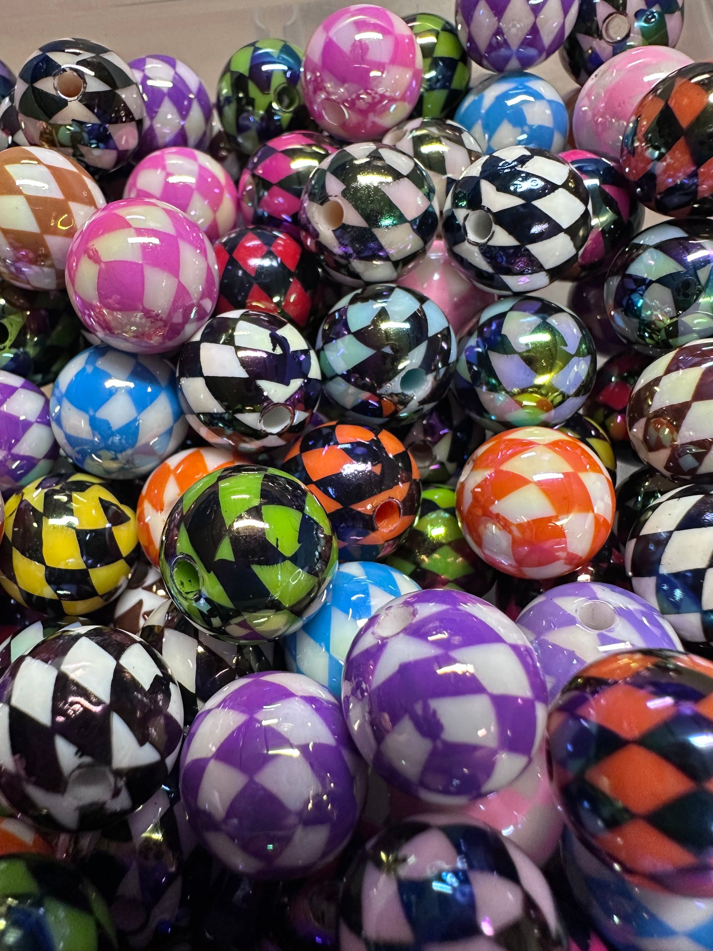 Harlequin Acrylic Beads – 16mm Glossy Round Patterned Beads for DIY Crafts