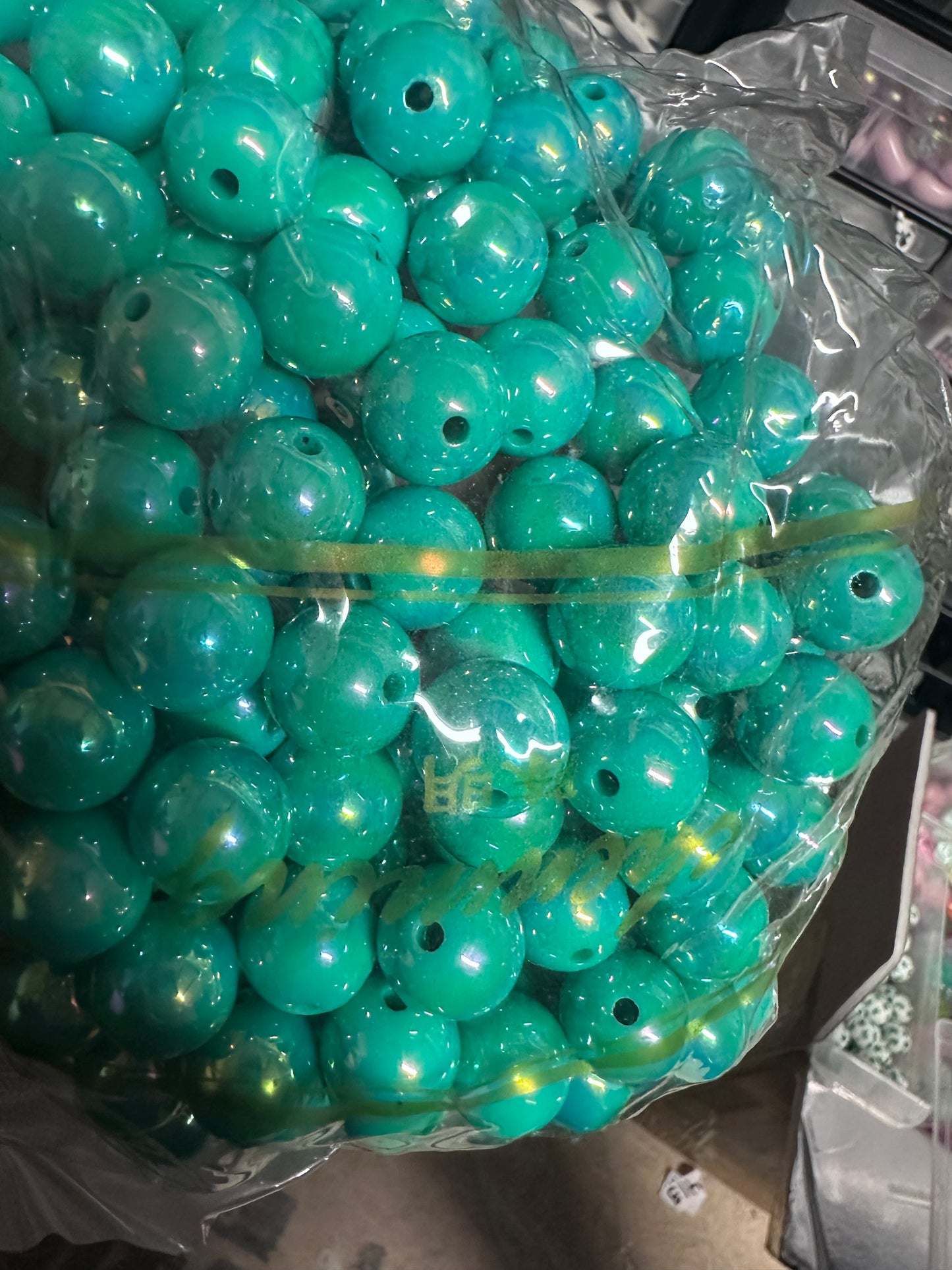 Green full bag of 200 jelly beads/ 16 mm / UV coated