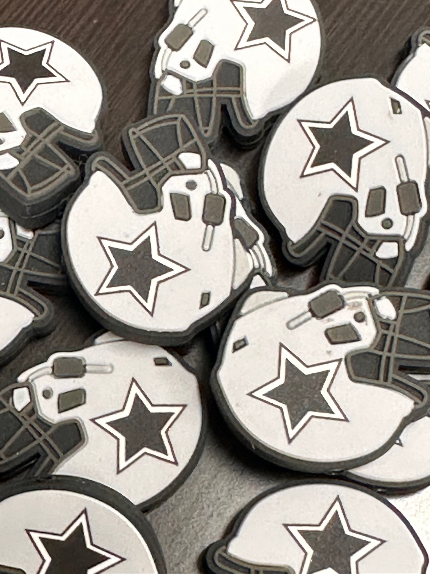 Cowboys focal beads/ NFL / Focal Bead/ beadable pen/ Silicone bead/ keychain bead / Football/ helmet/ (Copy)
