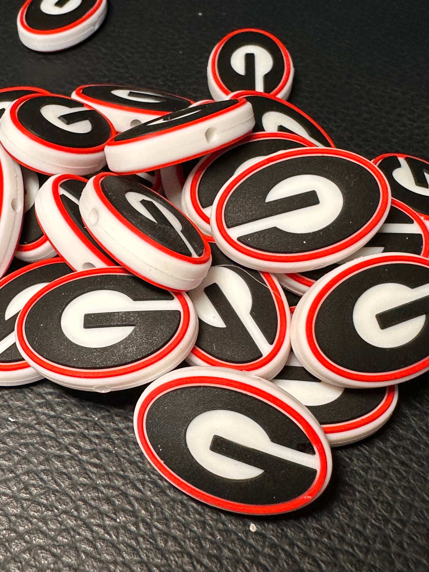 Georgia Bulldogs focal bead / design #1