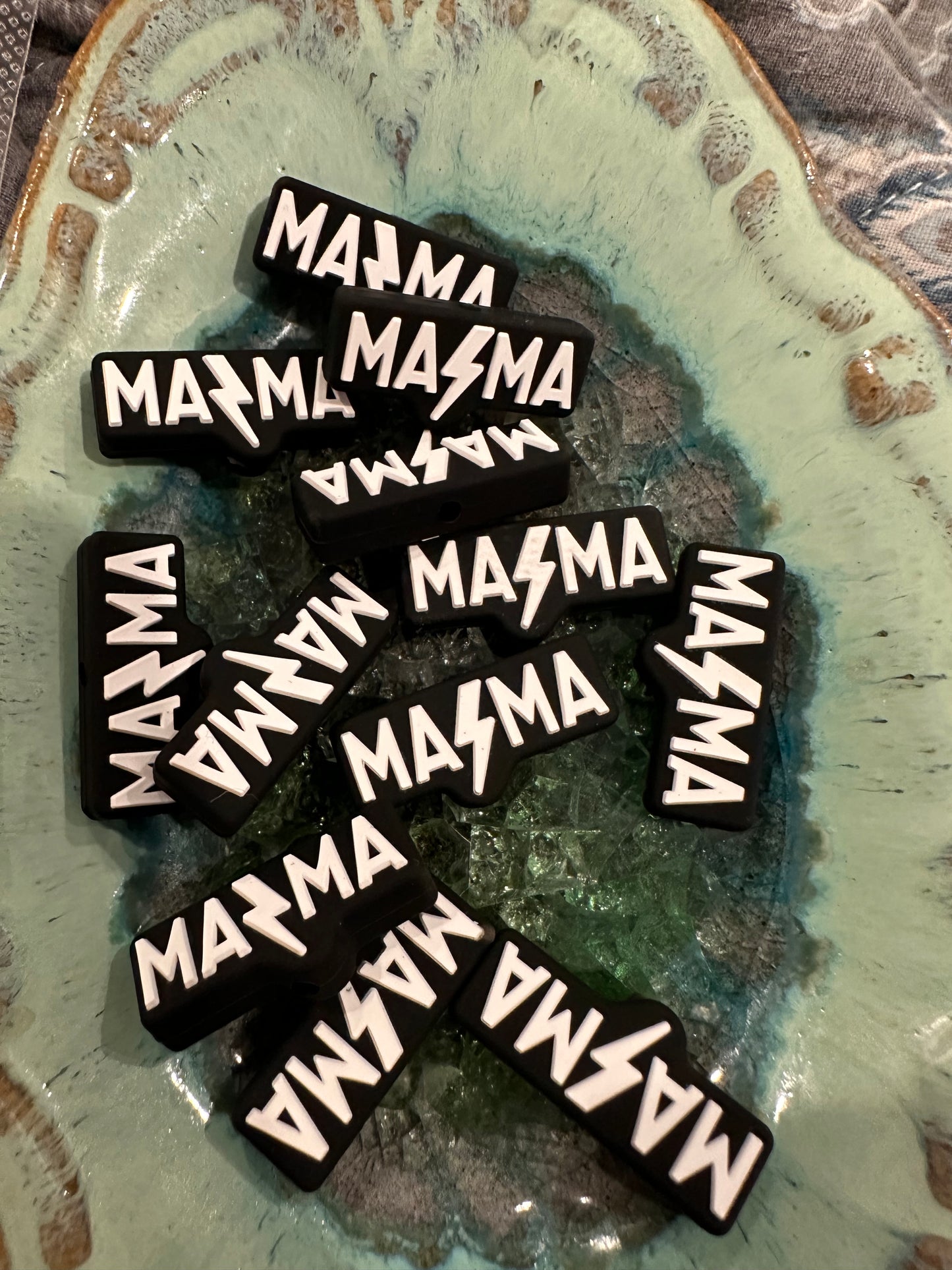 MAMA Focal Bead / lightning bolt