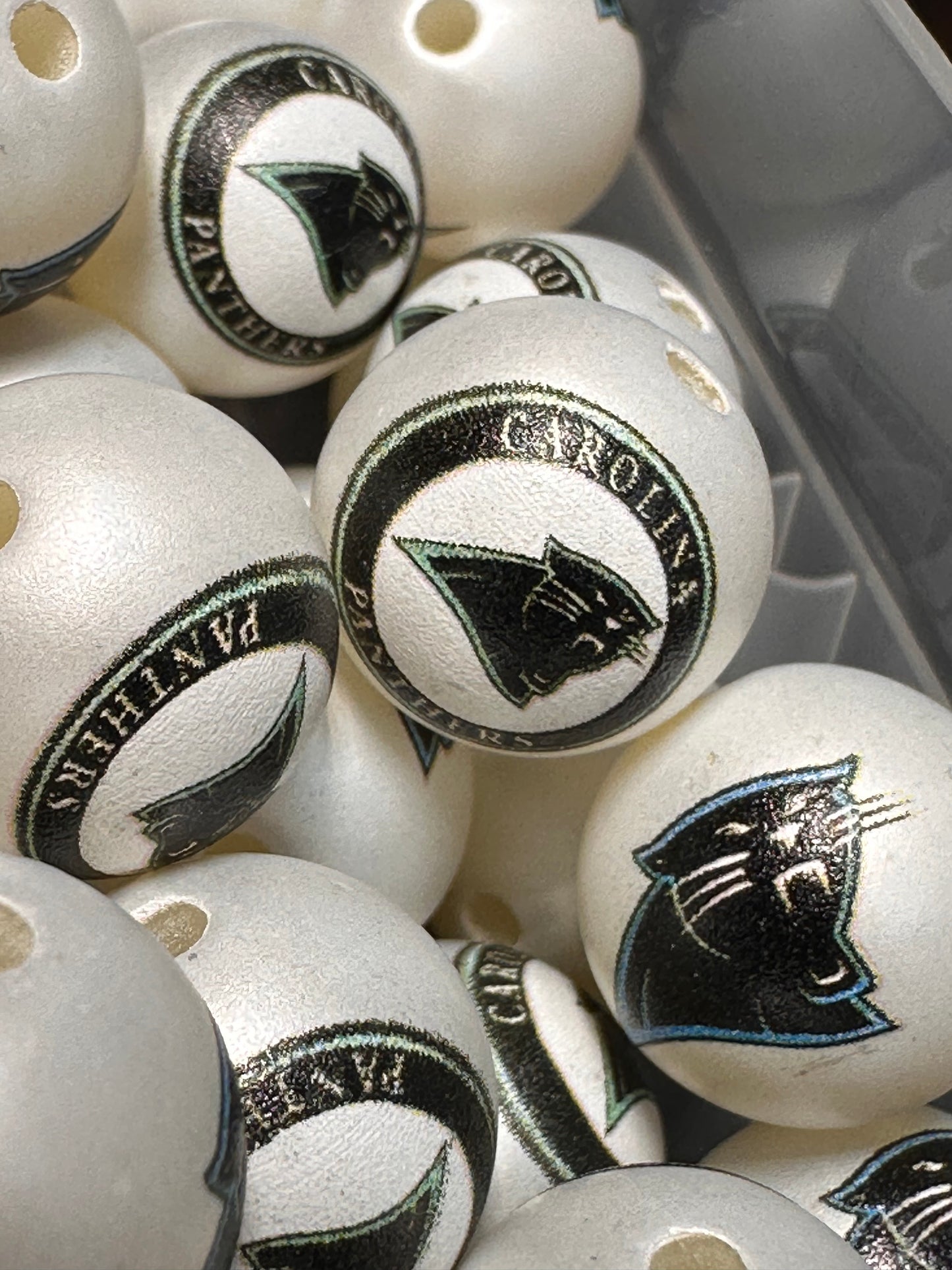 Acrylic Carolina Panthers football on satin white beads/ sports team bead/ beadable pen/ keychain bead/16 mm/10 beads included/2 designs