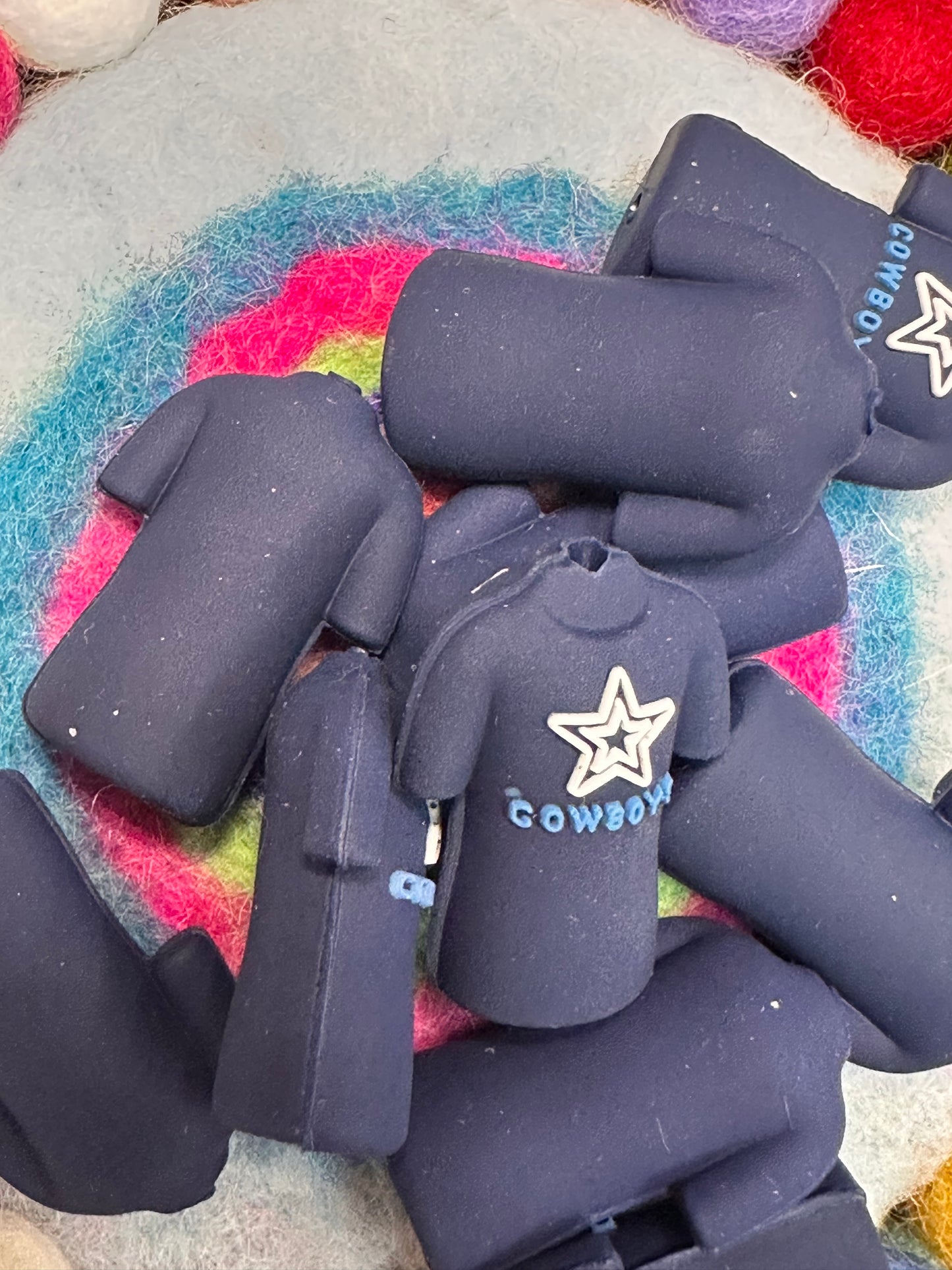 3D football jersey shaped Dallas Cowboys focal bead